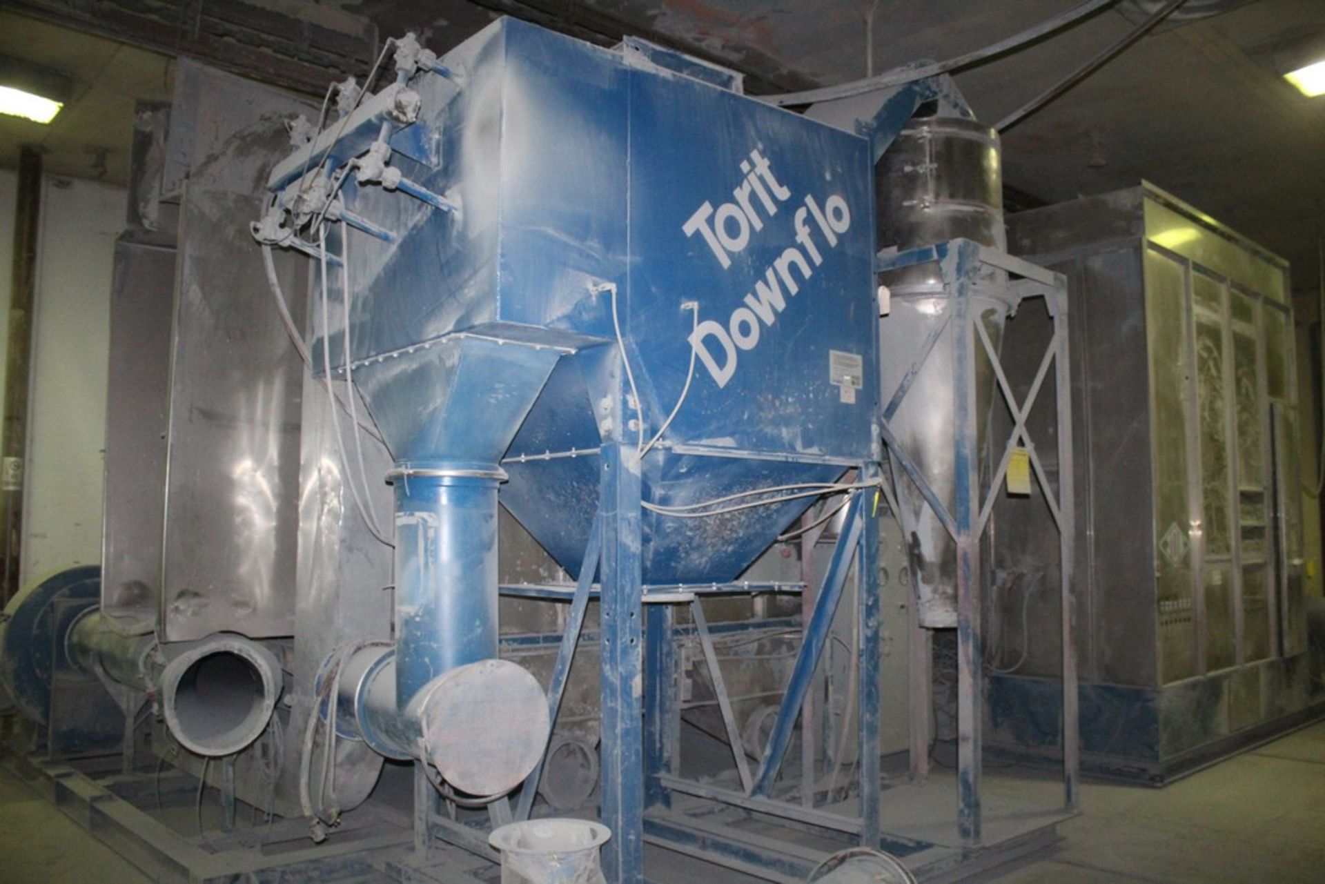 TORIT MODEL DF-2DF12 CARTRIDGE TYPE DOWNFLO DUST COLLECTOR S/N TG418536, WITH FREE-STANDING CYCLONE,