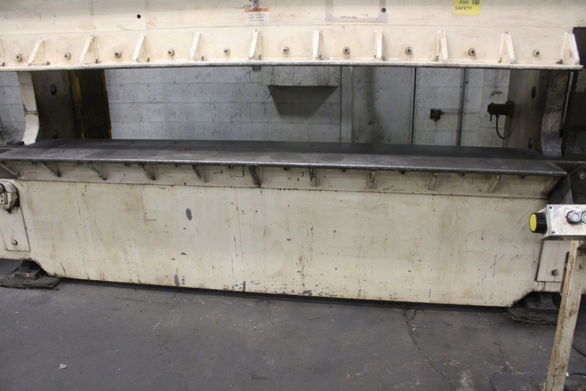 PIRANHA 175 TON MODEL 175-12 HYDRAULIC PRESS BRAKE, S/N 17512-1041, NEW 2000 - Image 3 of 7