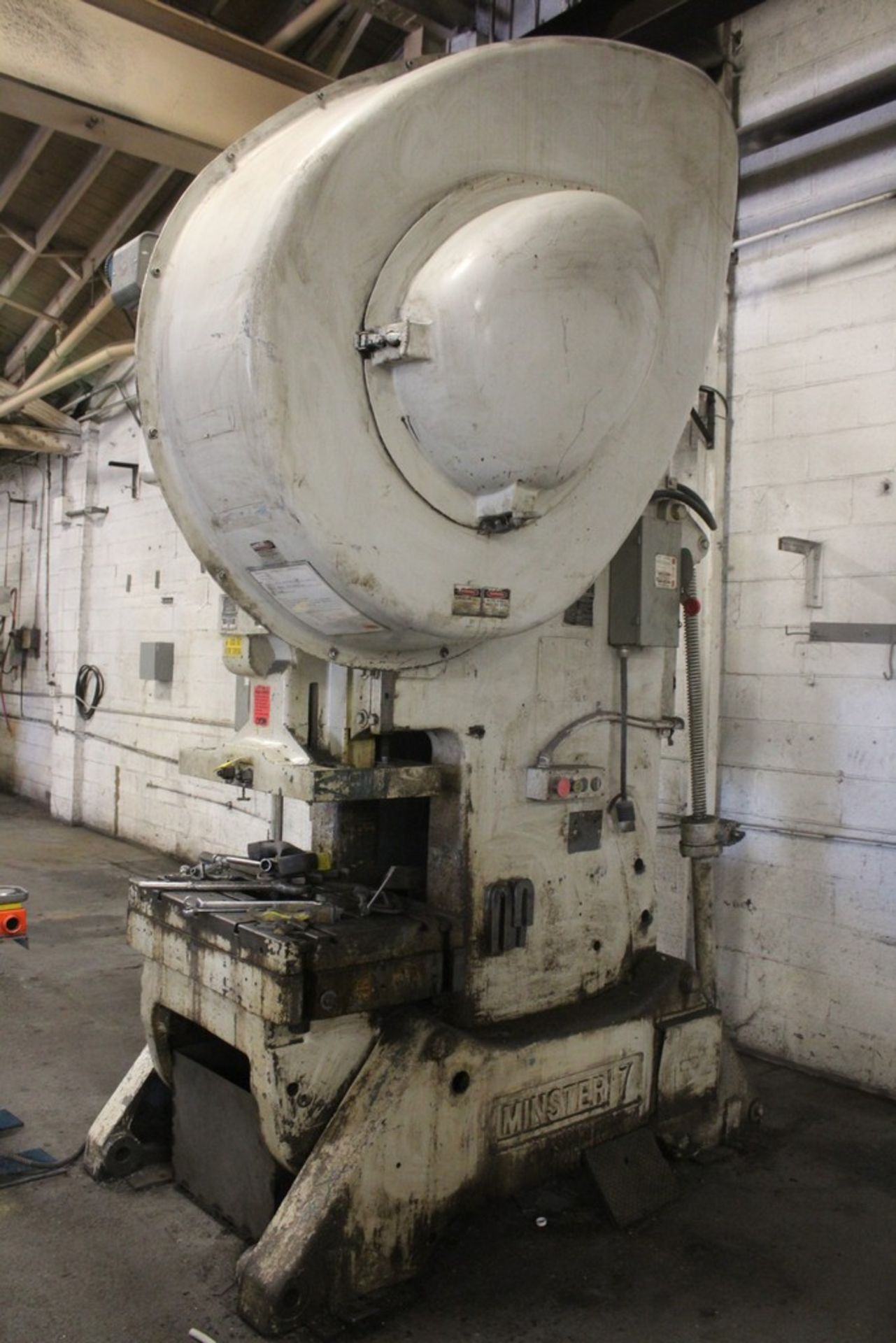 MINSTER 75 TON NO. 7-101 OBI PRESS, S/N 7-101-21986 (NEW 1975), 4” STROKE, 14.5” SHUT HEIGHT, 24” - Image 7 of 10