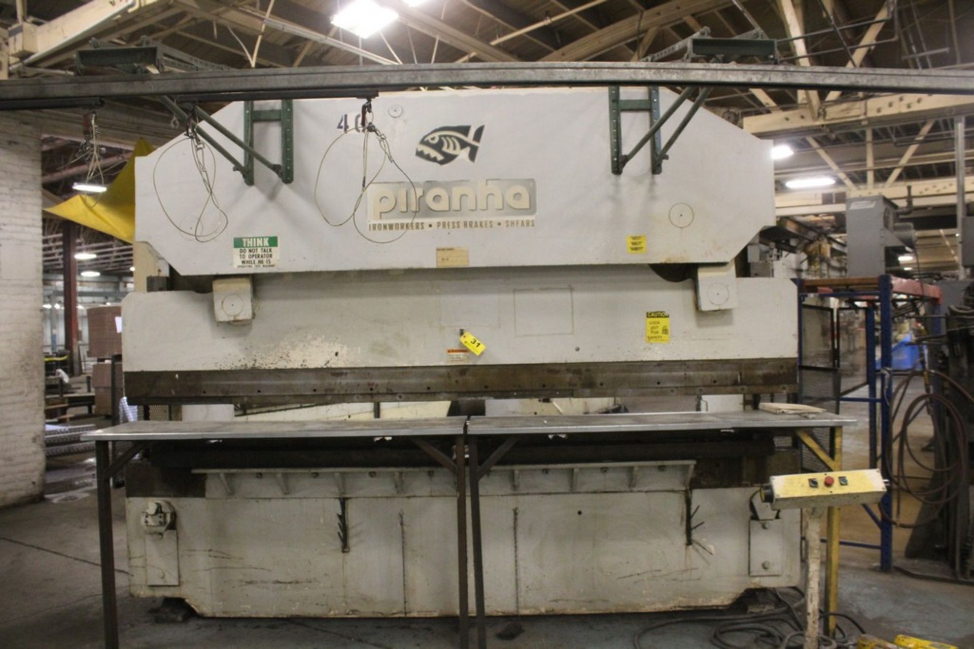 PIRANHA 175 TON MODEL 175-12 HYDRAULIC PRESS BRAKE, S/N 17512-1040, NEW 2000