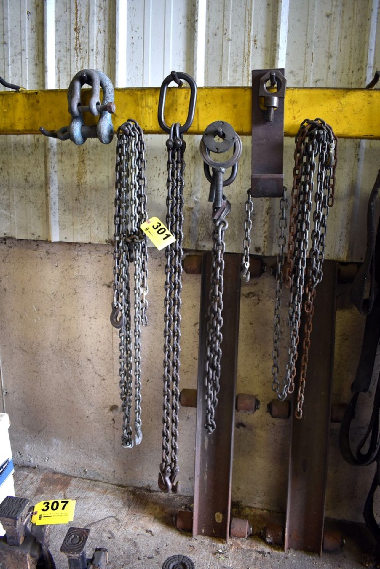 ASORTED LIFTING/TOW CHAINS AND CLEVICES
