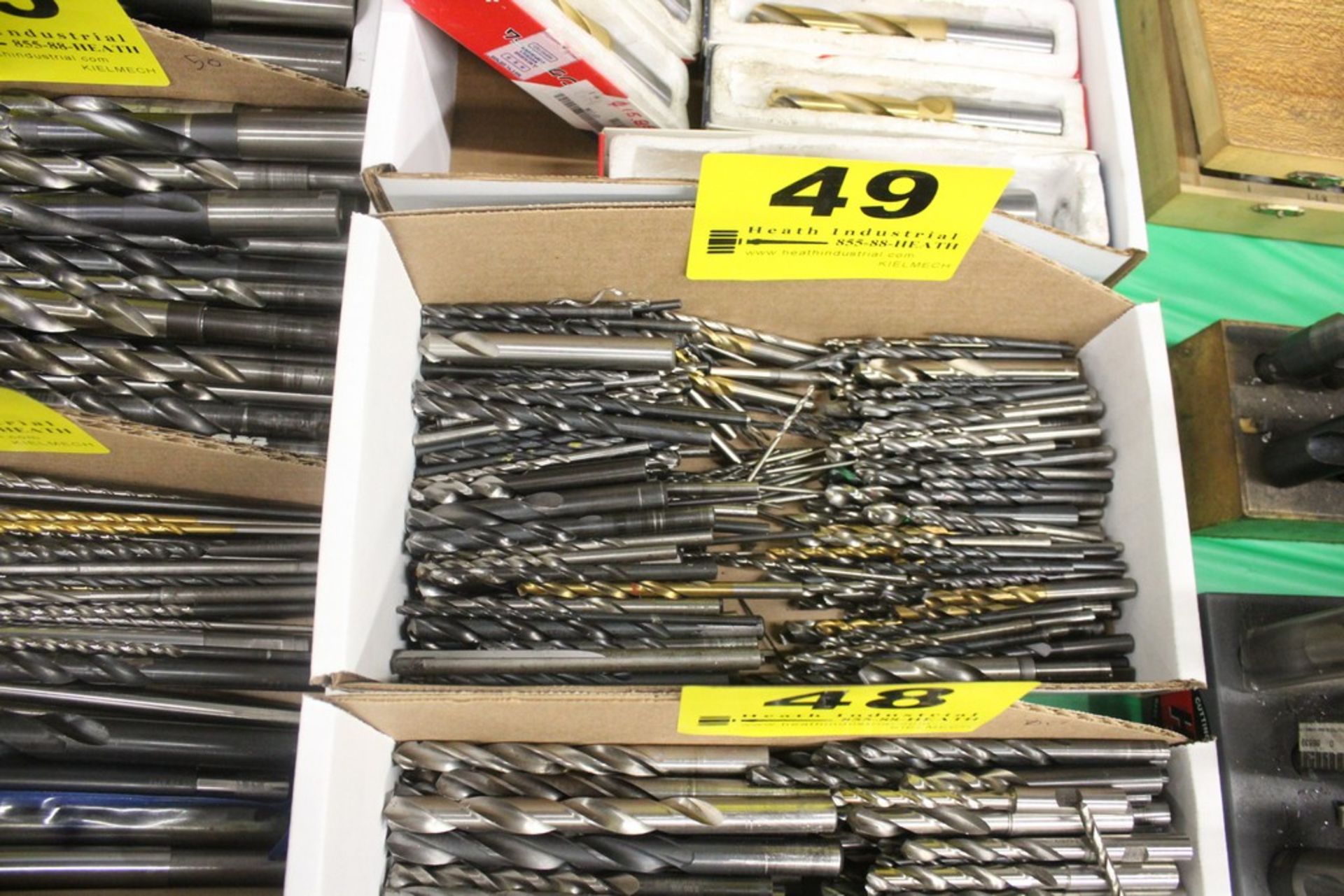 LARGE QTY OF DRILL BITS