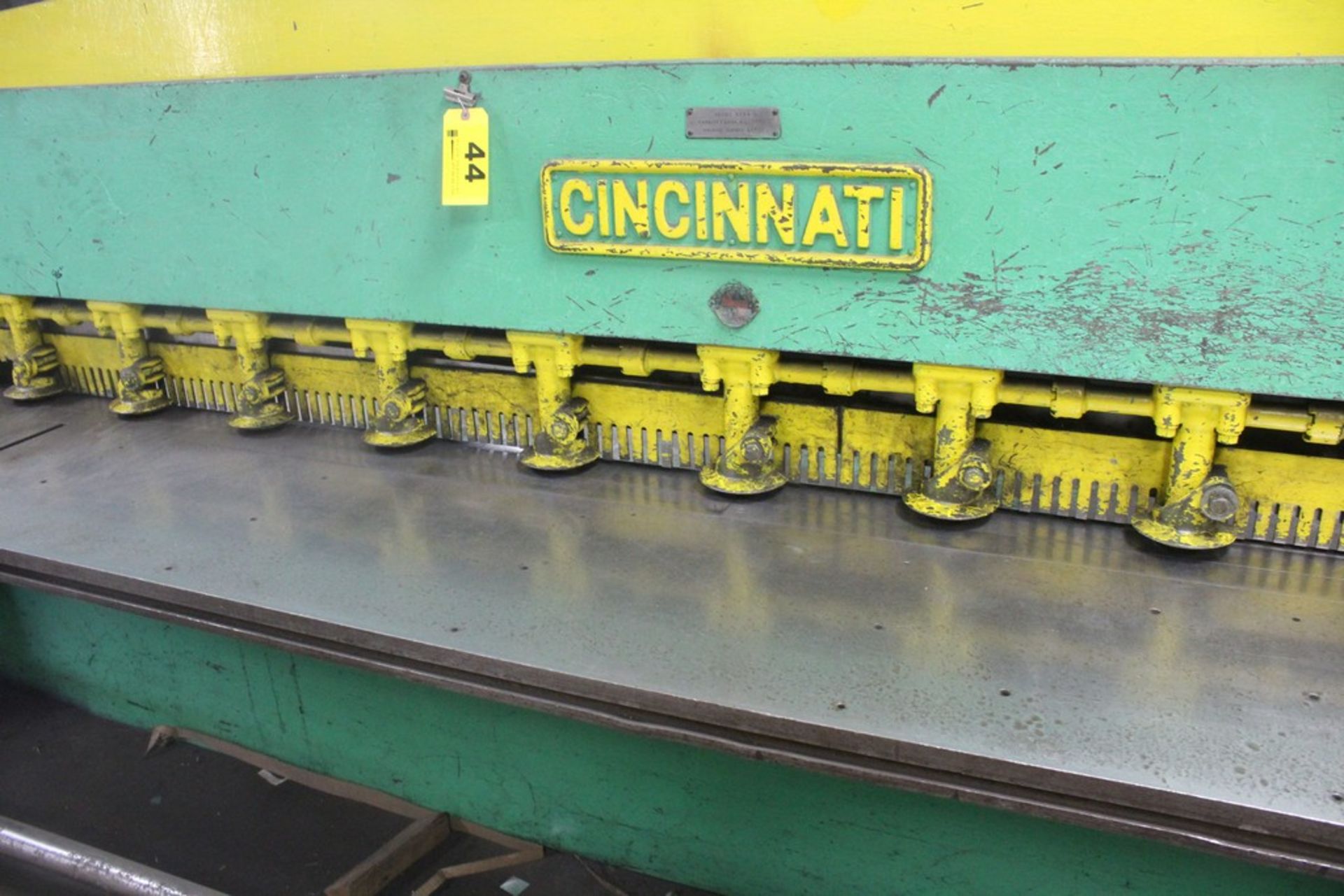 Cincinnati Model 1014 Mechanical Power Squaring Shear, Serial Number: 10726 14' x 12 Ga Capacity - - Image 2 of 9