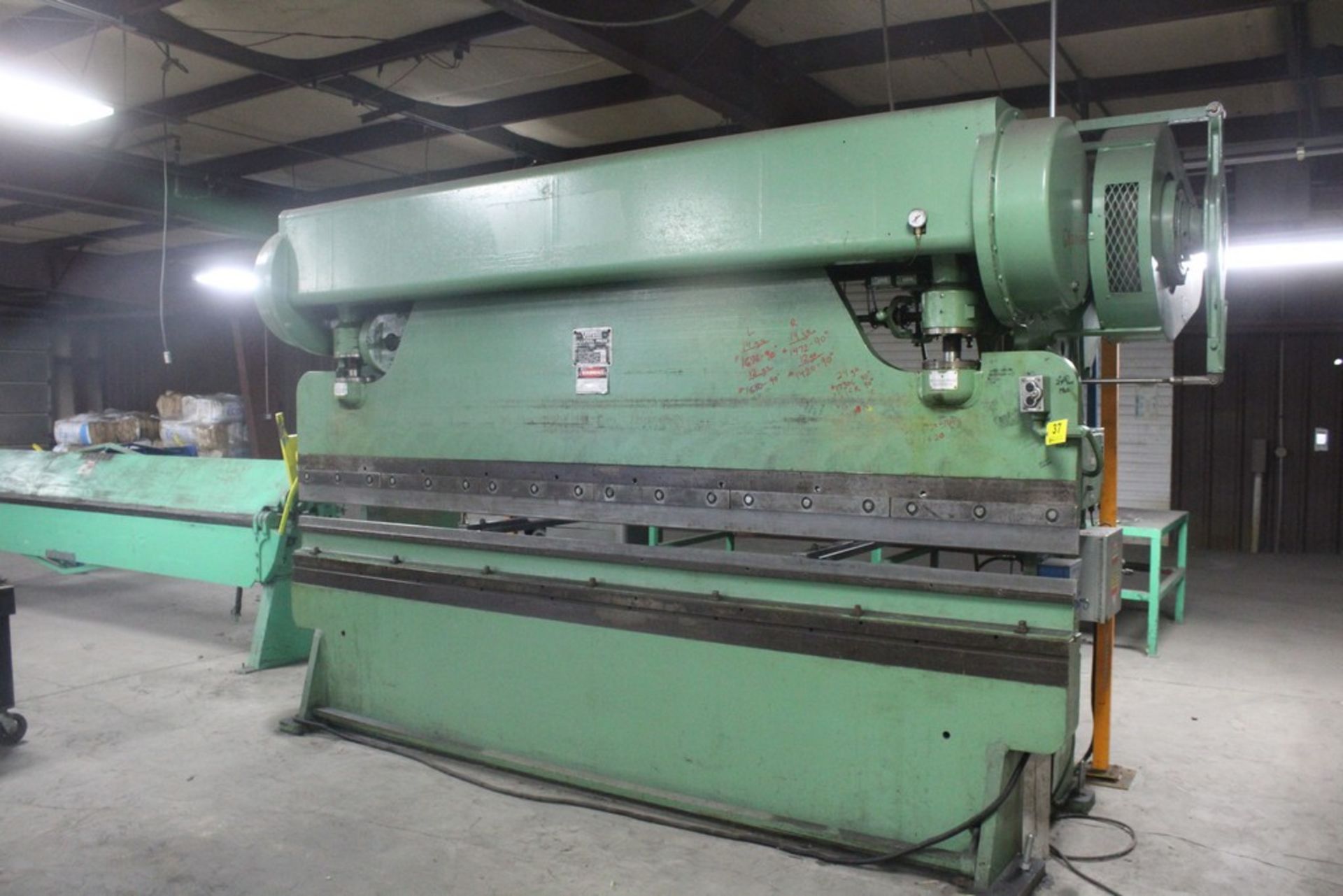 Verson Model 2010-65 Mechanical Power Press Brake, Serial Number: 20844 90 Ton - 12' Overall - Air