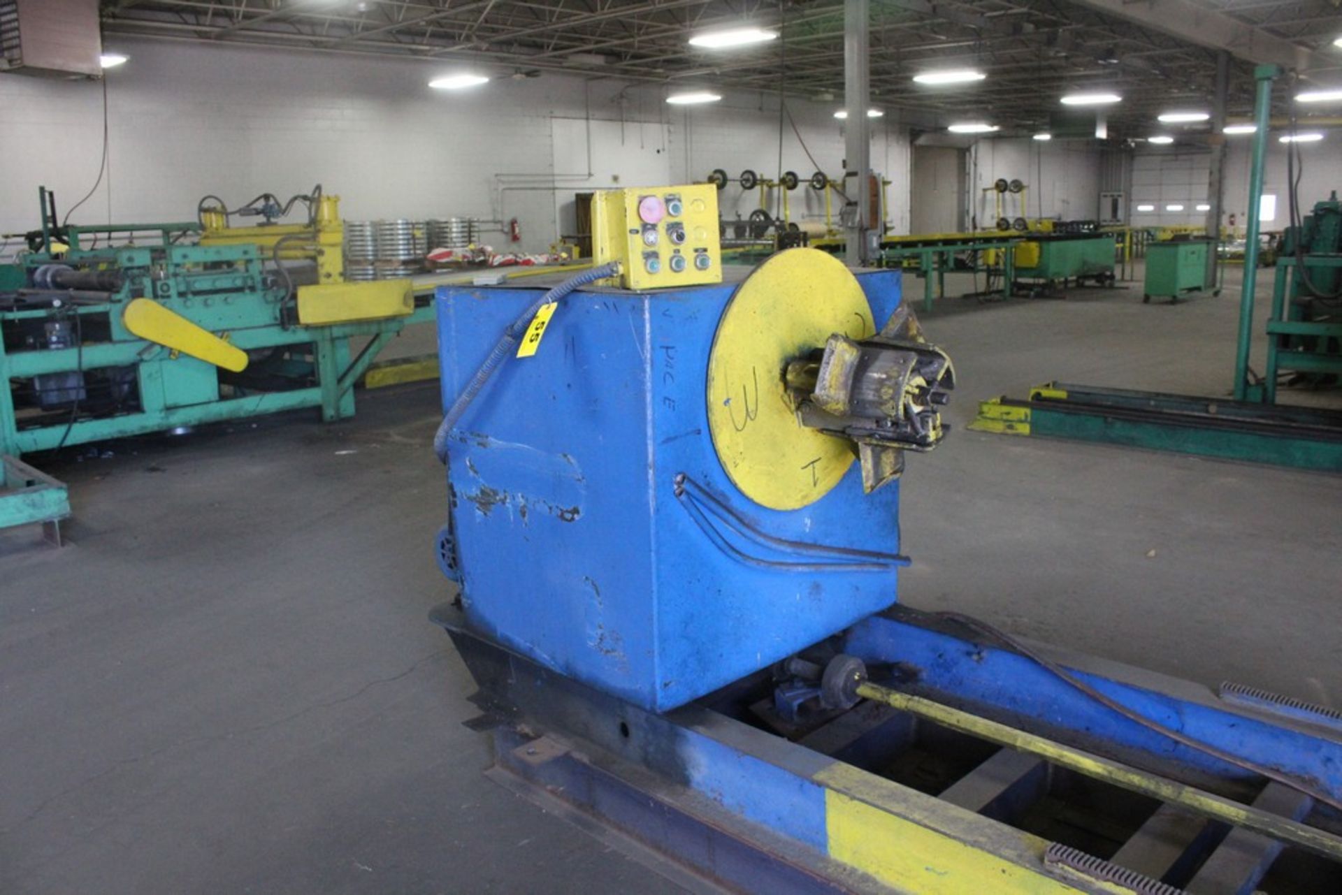 6000 Lbs Capacity Motorized Double End Uncoiler / Rewinder, Serial Number: N/A Motorized - Image 3 of 7