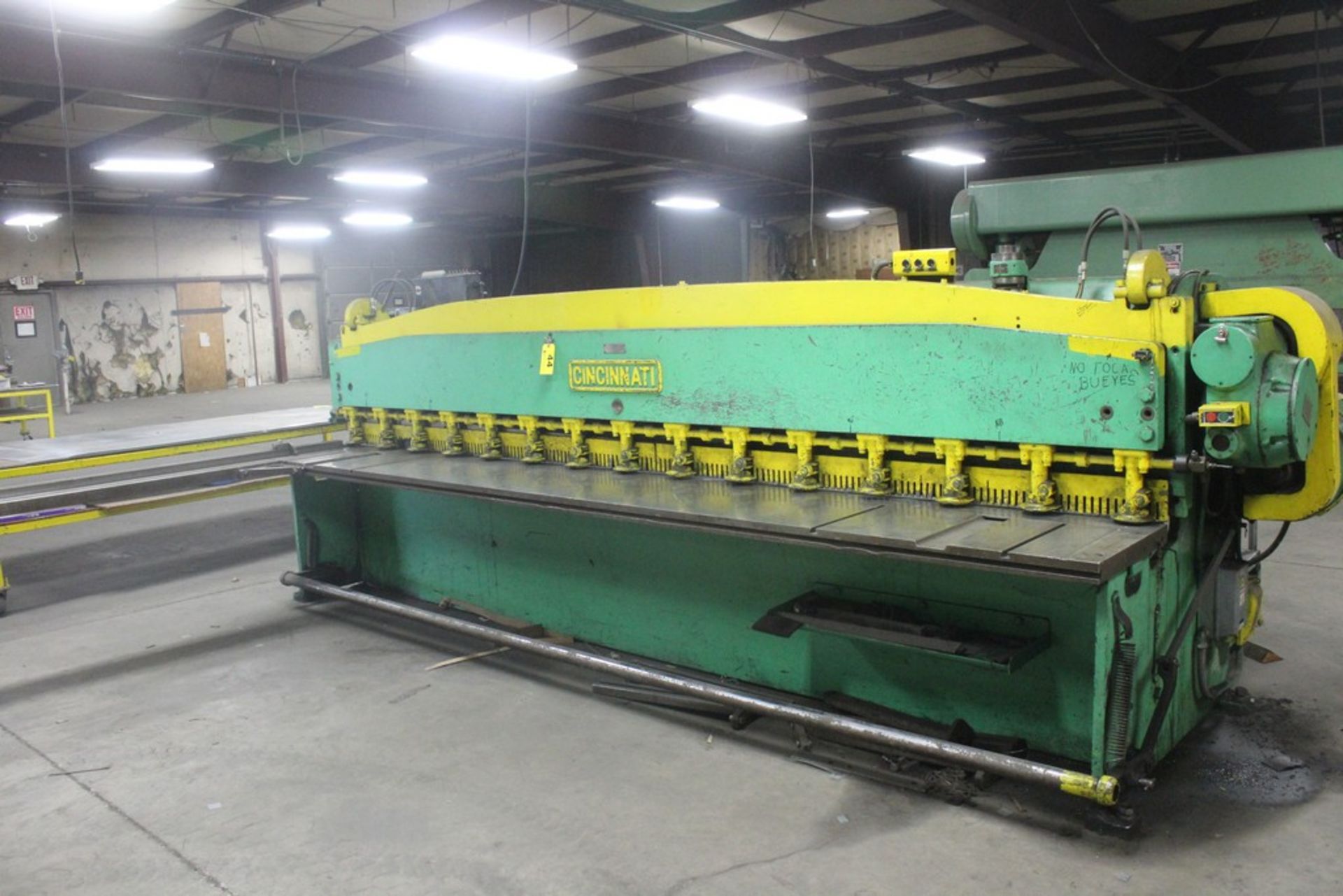 Cincinnati Model 1014 Mechanical Power Squaring Shear, Serial Number: 10726 14' x 12 Ga Capacity -