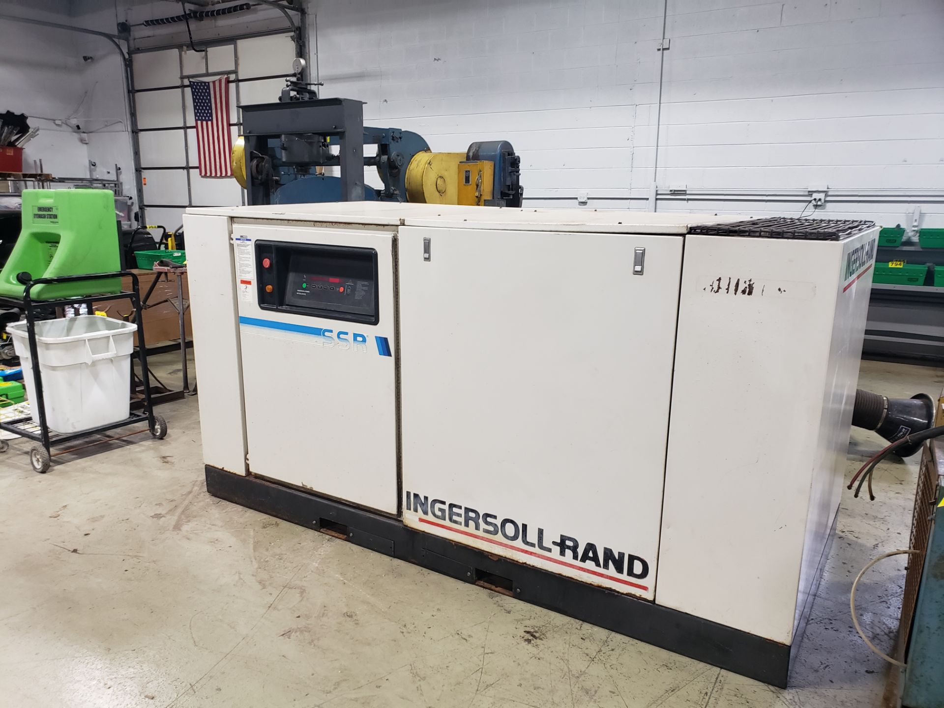 INGERSOLL RAND MODEL SSP-EP75 AIR COMPRESSOR, 320 CFM, 125 PSIG, 75 HP, 230/460 VOLTS, 3-PHASE