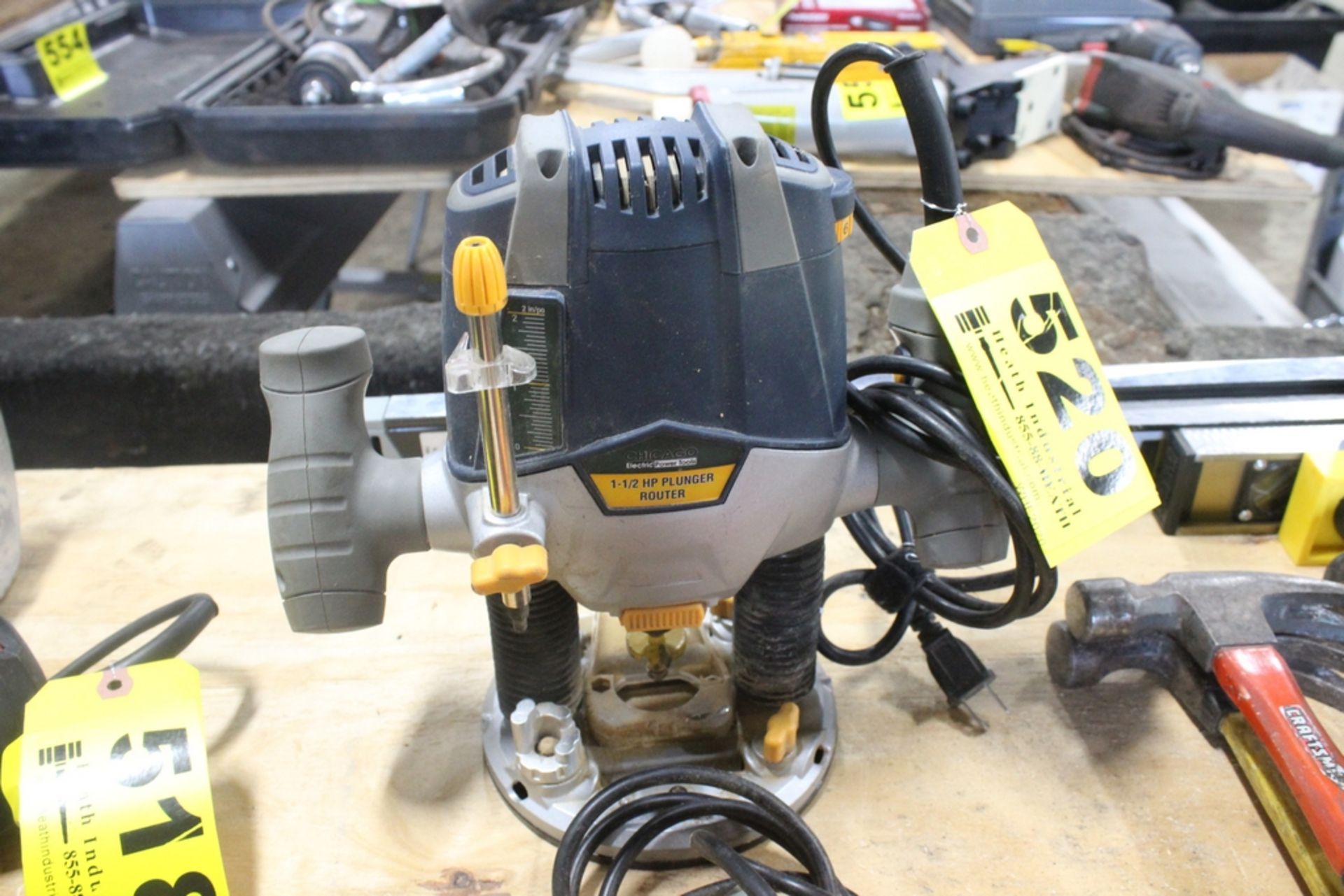 CHICAGO 1-1/2 HP PLUNGE ROUTER