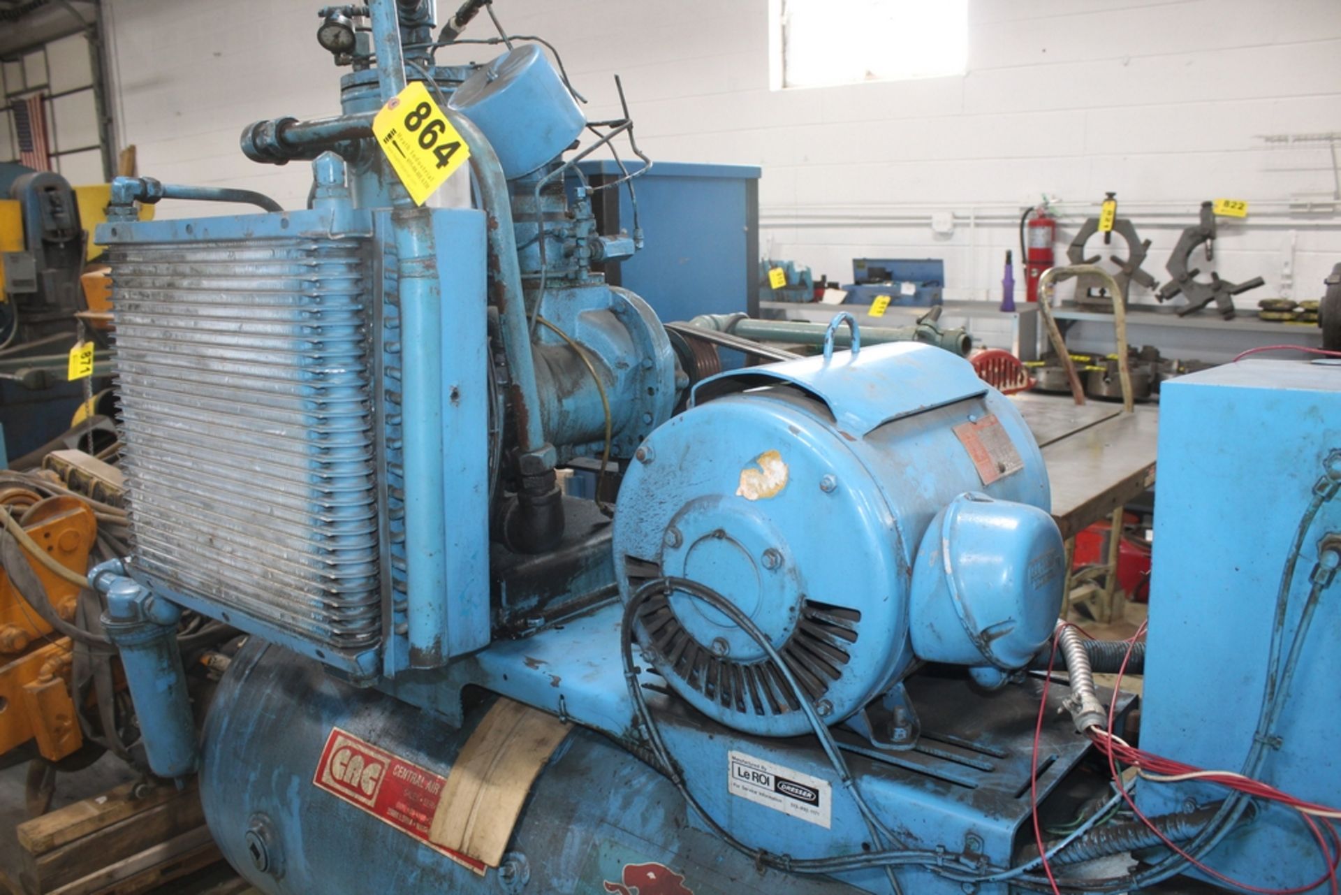 LEROI 25 HP MODEL A21E-107 TANK MOUNTED AIR COMPRESSOR, S/N 4141X108 - Image 3 of 5