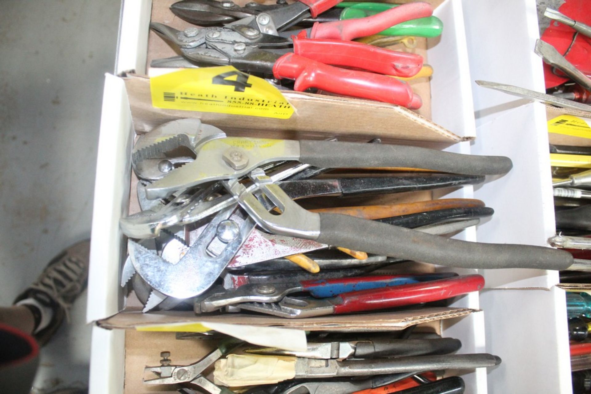 LARGE QUANTITY OF CHANNEL LOCK PLIERS
