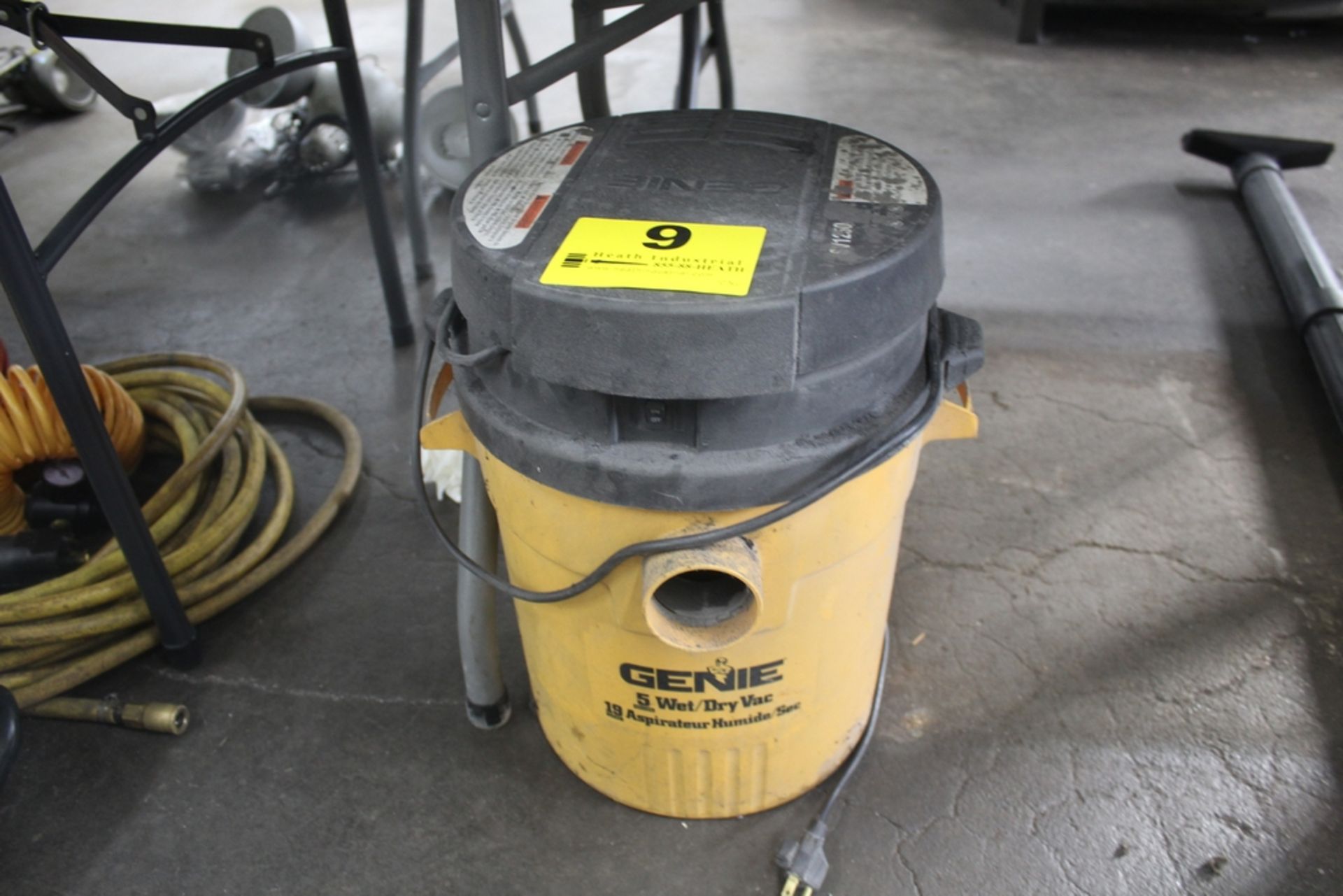 GENIE MODEL SV1250 5 GALLON WET/DRY VACUUM