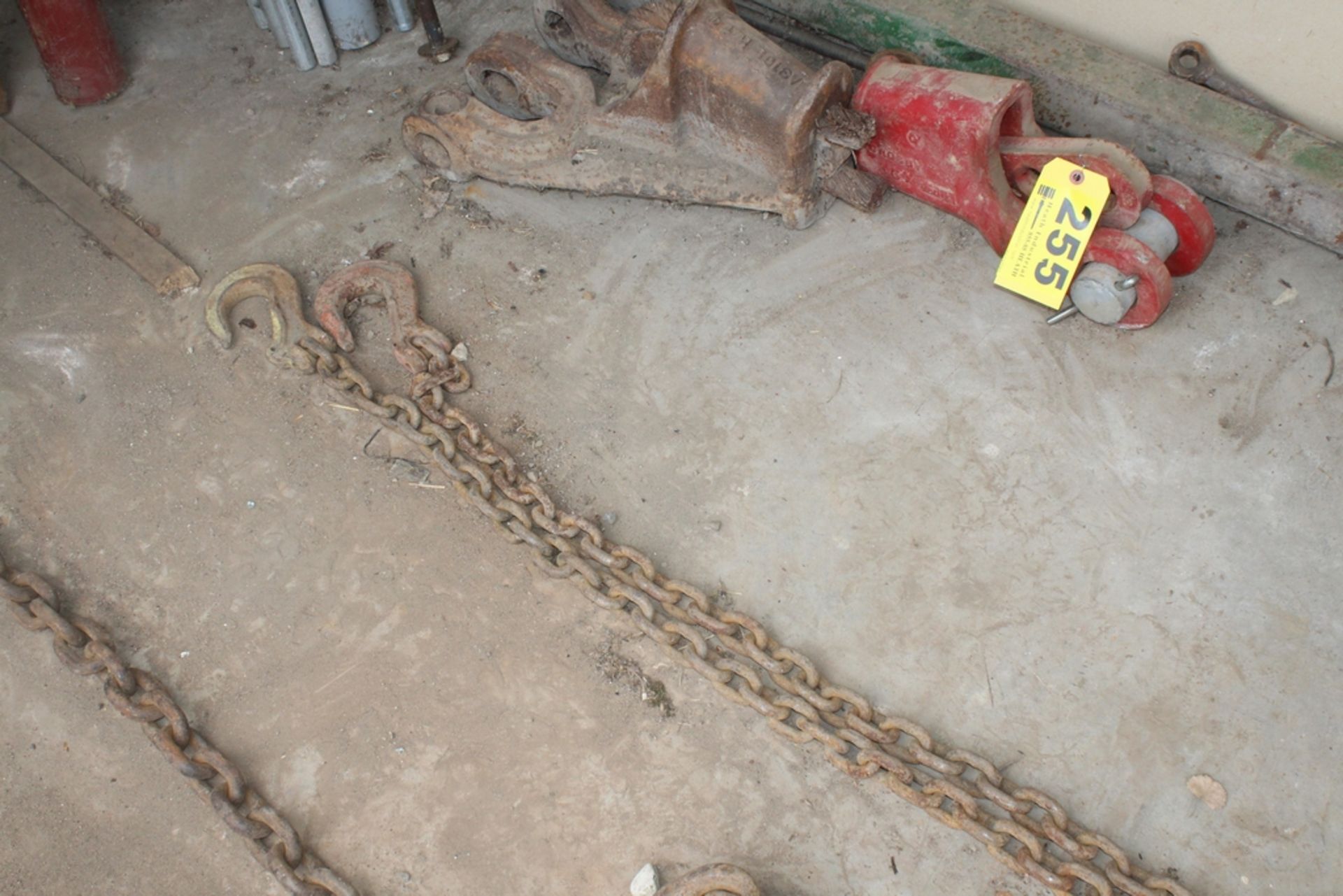 HEAVY DUTY 2 LEG LIFTING CHAIN 13' LONG - Image 2 of 3