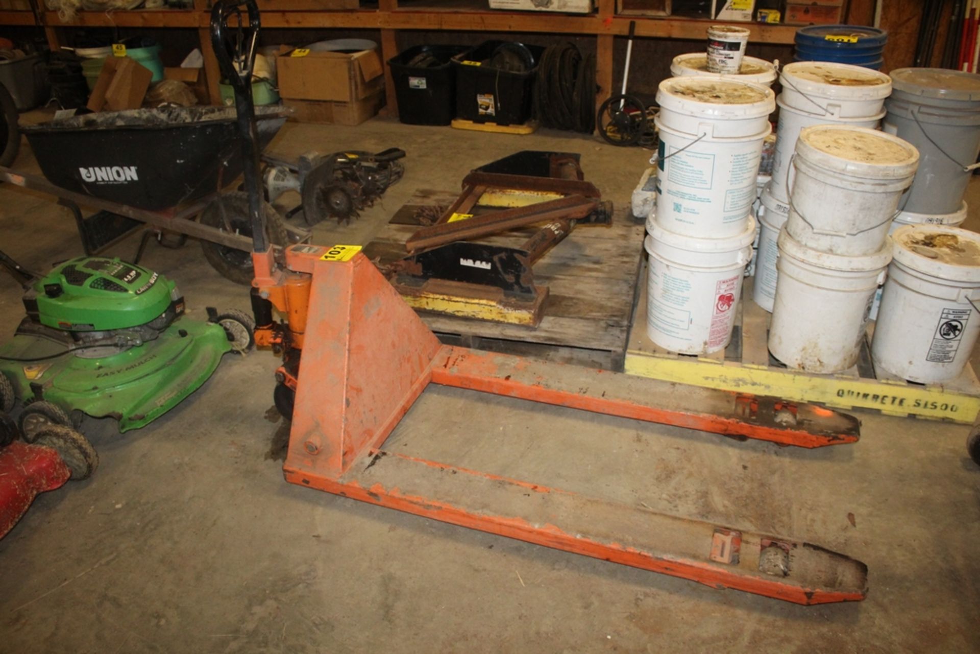 ZENITH 5,500 LB CAPACITY PALLET JACK