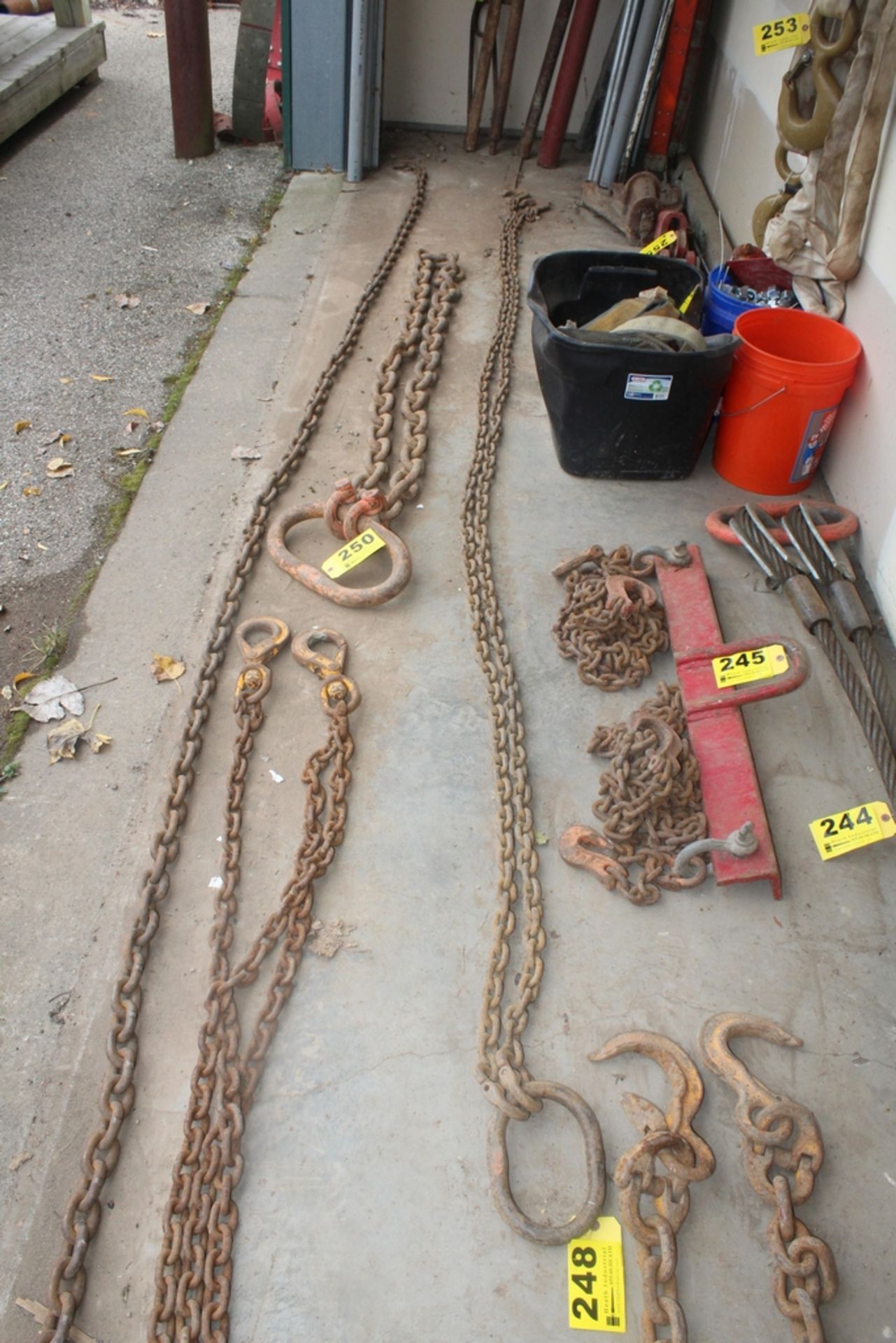 HEAVY DUTY 2 LEG LIFTING CHAIN 13' LONG