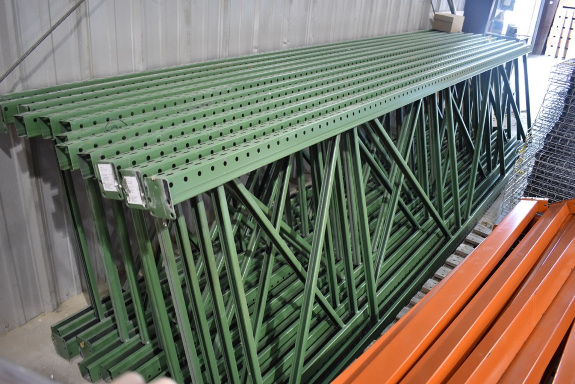 (5) SECTIONS HEAVY DUTY ADJUSTABLE PALLET RACK, (6) 16' X 42" D UPRIGHTS, (32) 8' CROSSMEMBERS,