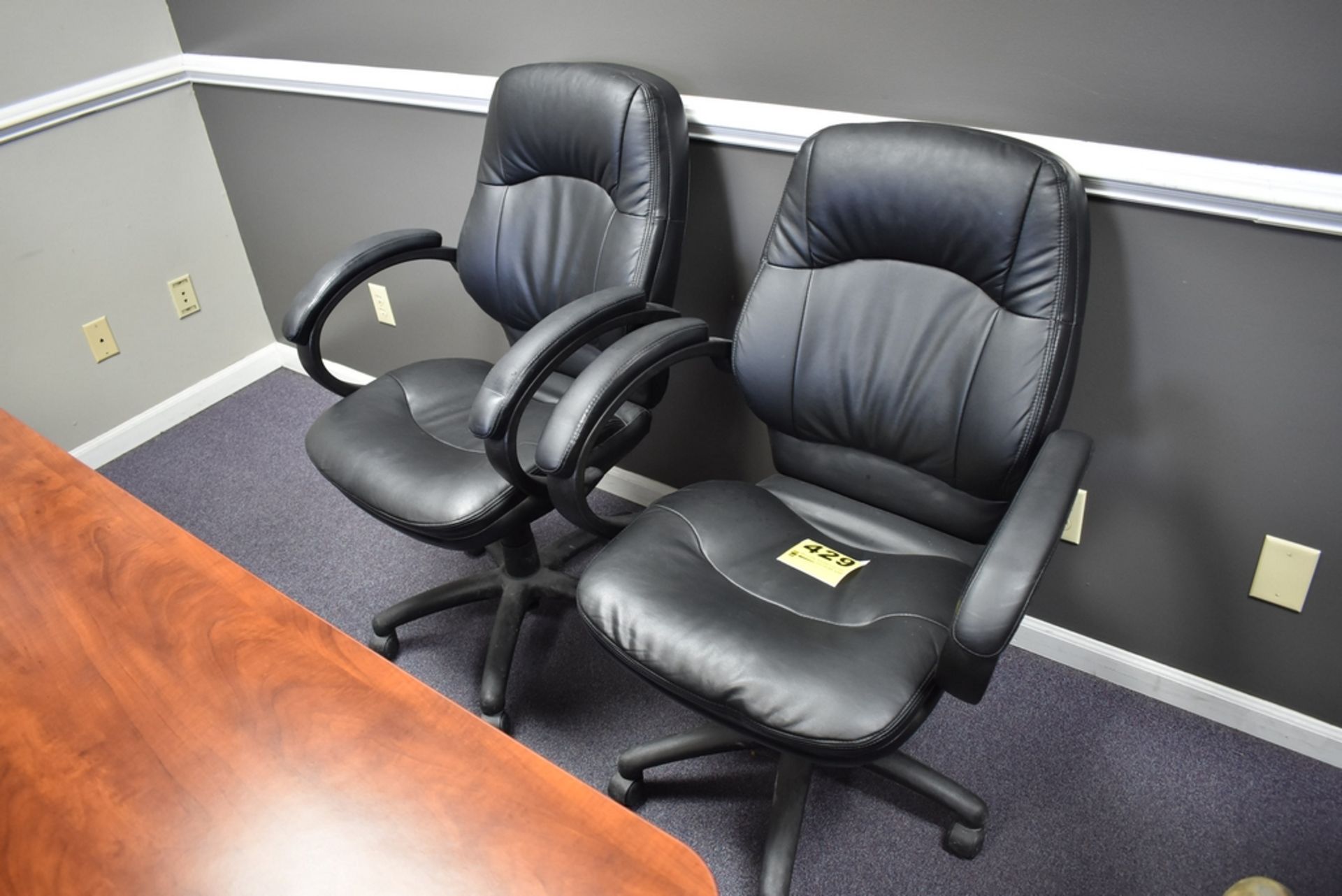 (2) EXECUTIVE ARM CHAIRS