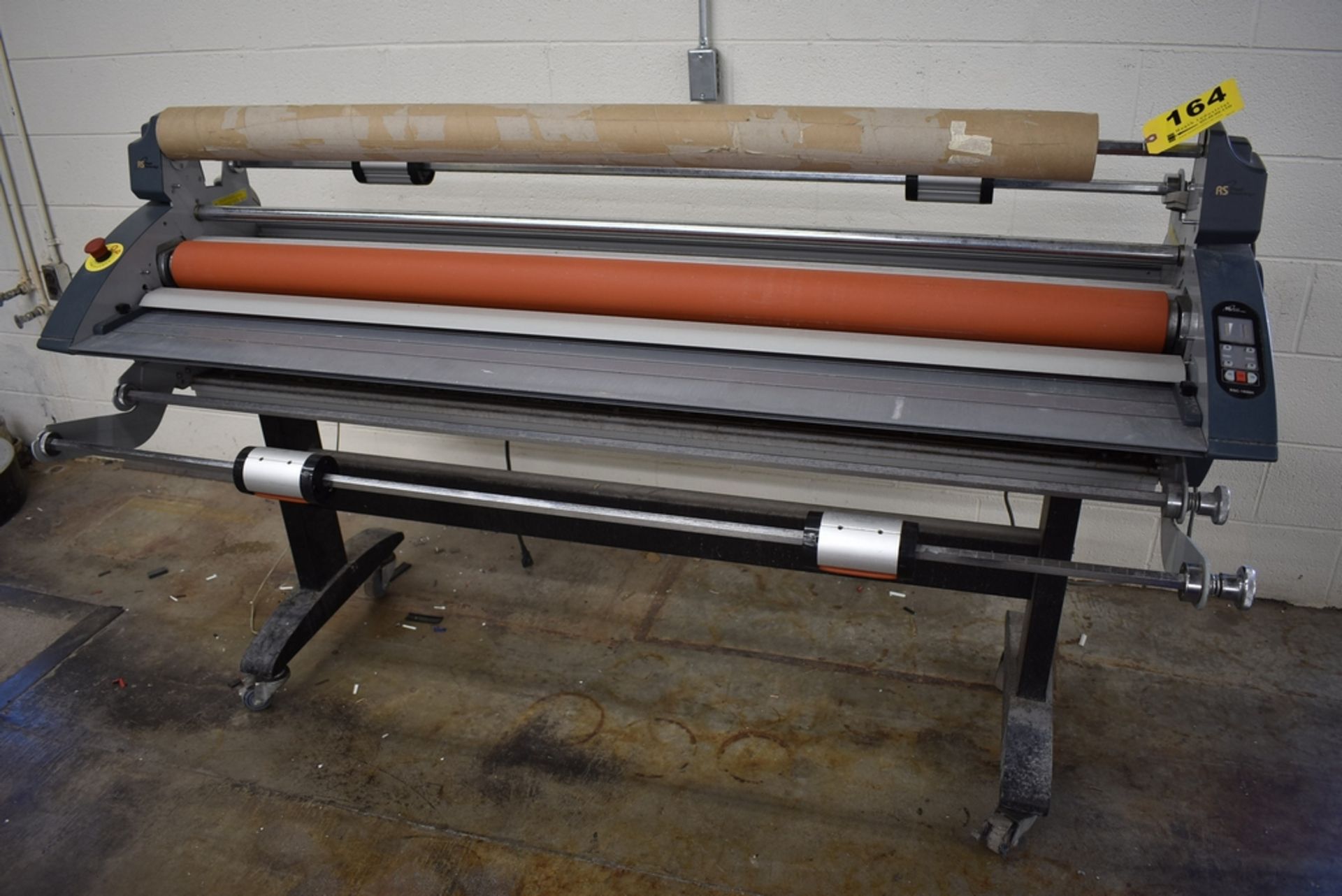 ROYAL SOVEREIGN MODEL RSC-1650H 65" WIDE FORMAT HEAT ASSIST COLD LAMINATOR HEATED TOP ROLLER, 122 - Image 2 of 3