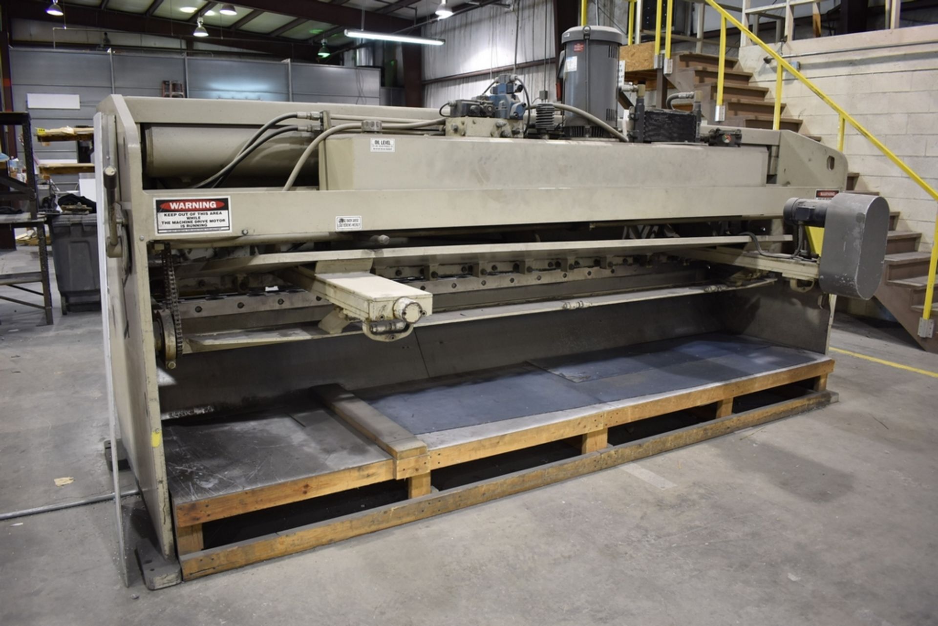 ACCURSHEAR MODEL 625012 1/4" X 12' HYDRAULIC POWER SQUARING SHEAR S/N 2606: FRONT OPERATED POWER - Image 5 of 17