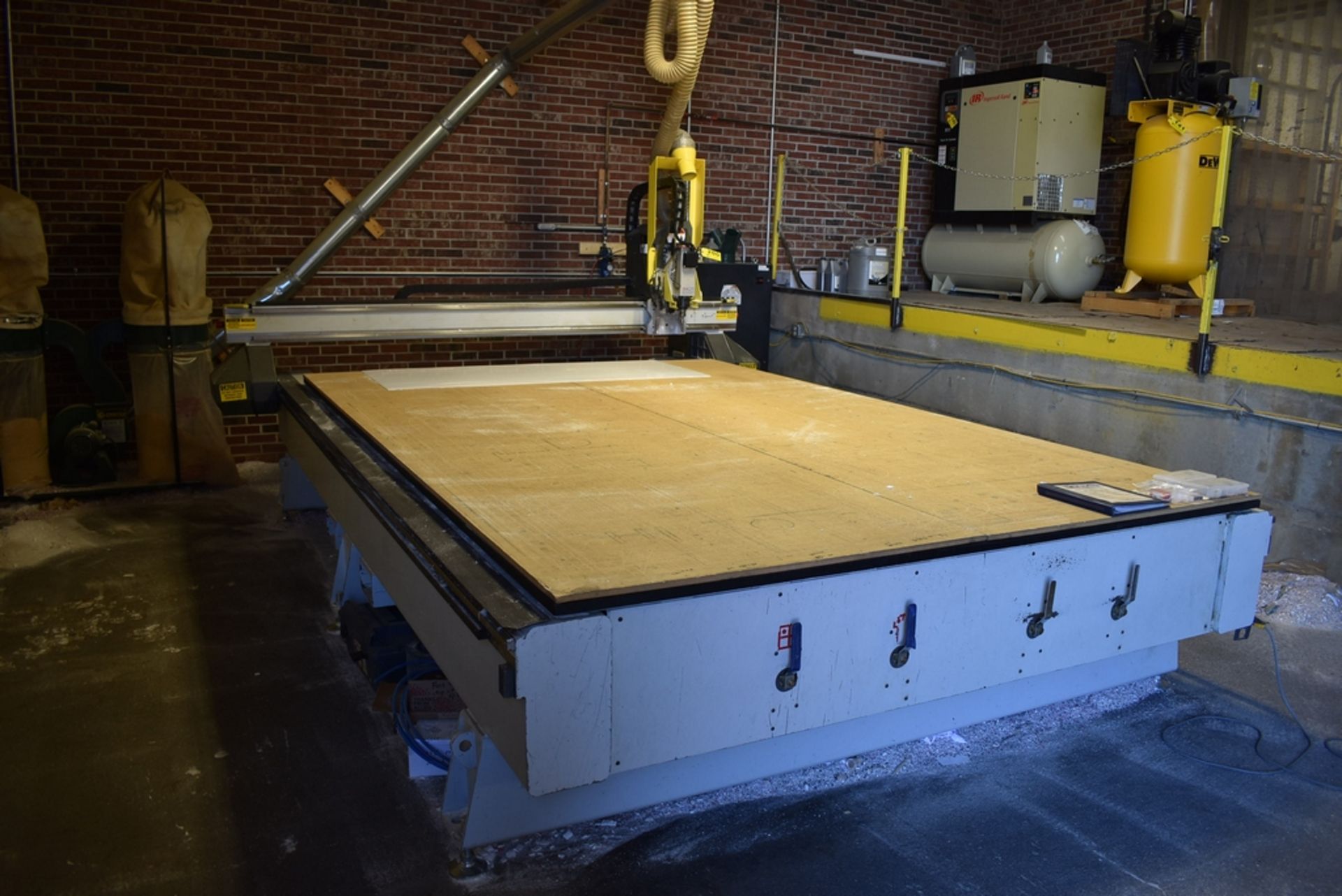 MULTICAM 3000 SERIES CNC ROUTER S/N 3-405-R11491: 8' X 12' TABLE (2015), WITH PRECISION DRIVE - Image 2 of 16