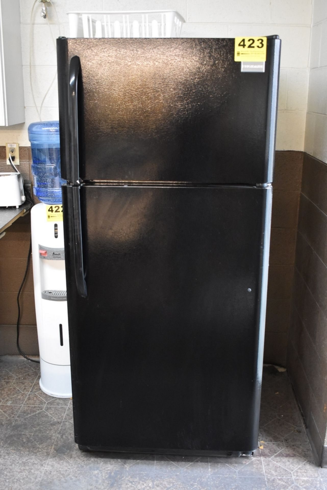 FRIDGIDAIRE REFRDIGERATOR FREEZER