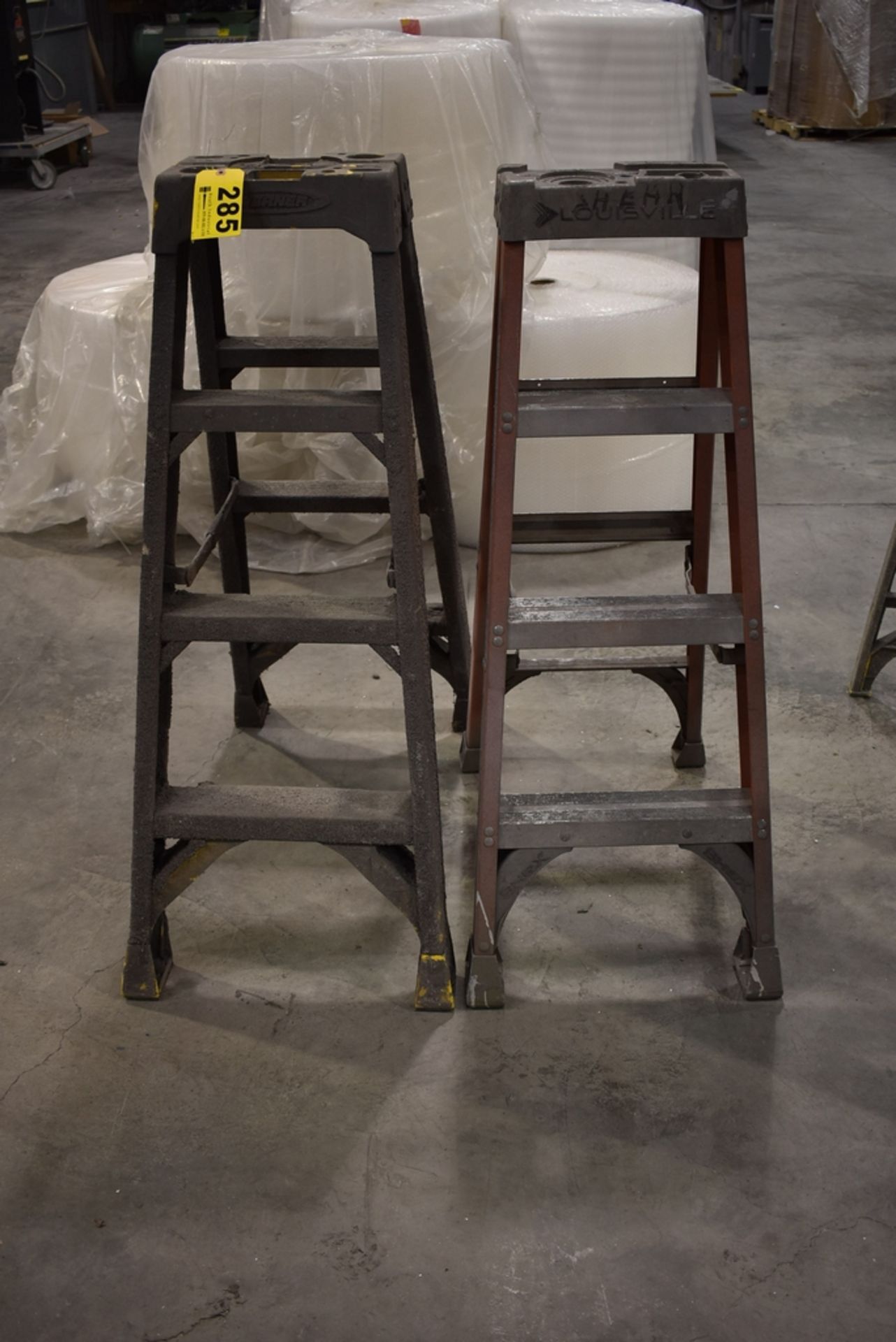 (2) 4' FIBERGLASS STEP LADDERS