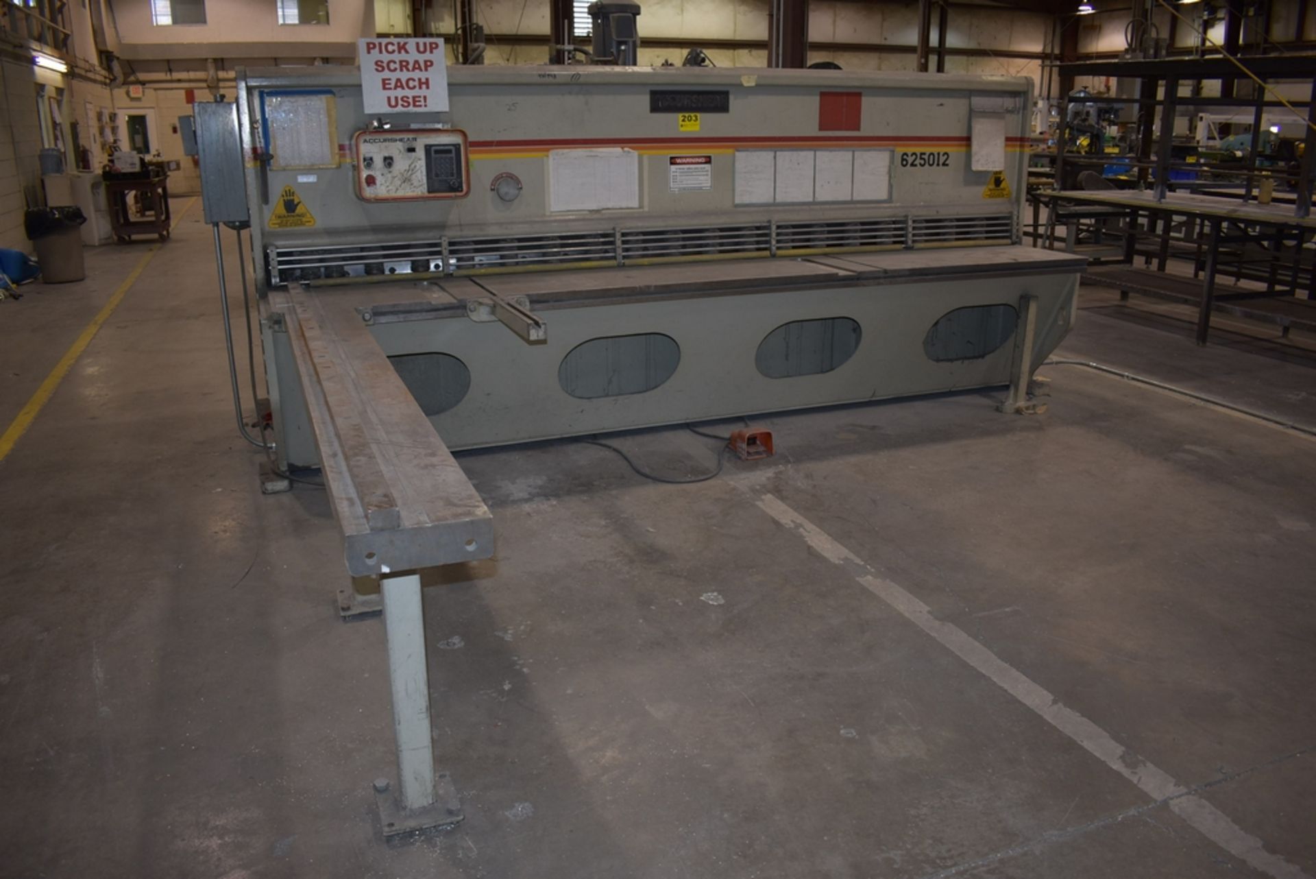 ACCURSHEAR MODEL 625012 1/4" X 12' HYDRAULIC POWER SQUARING SHEAR S/N 2606: FRONT OPERATED POWER - Image 3 of 17