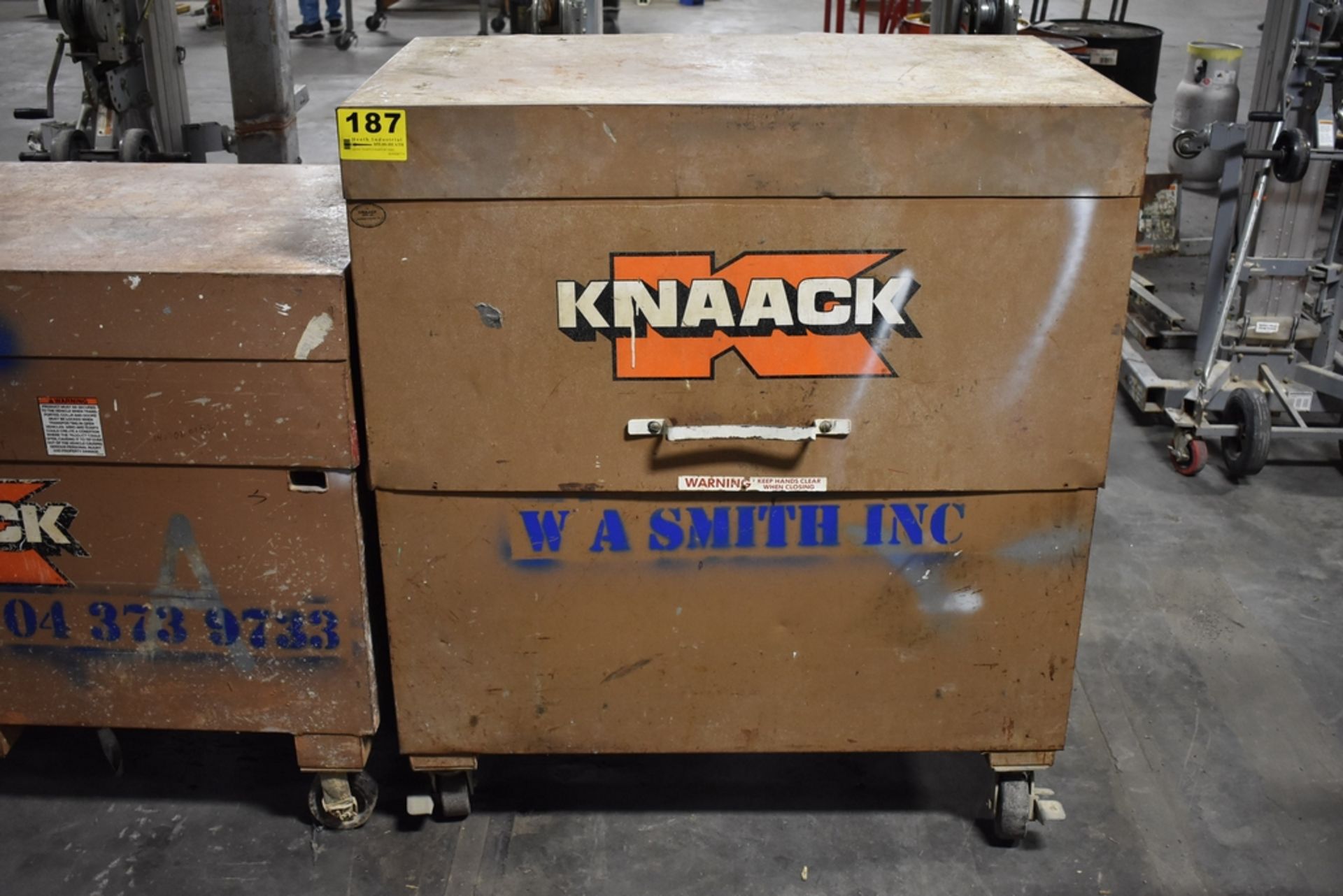 KNAACK PORTABLE JOB BOX 60" X 30" X 54"