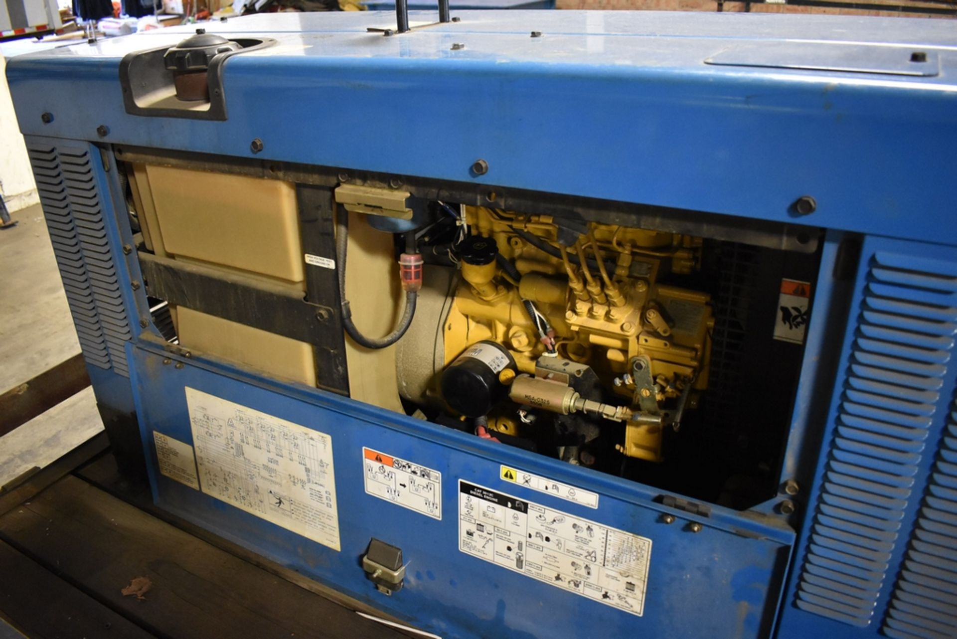 MILLER MODEL BIG BLUE PRO 300 400 AMP / 12000 WATT DIESEL WELDER / GENERATOR 584 HOURS - Image 11 of 18