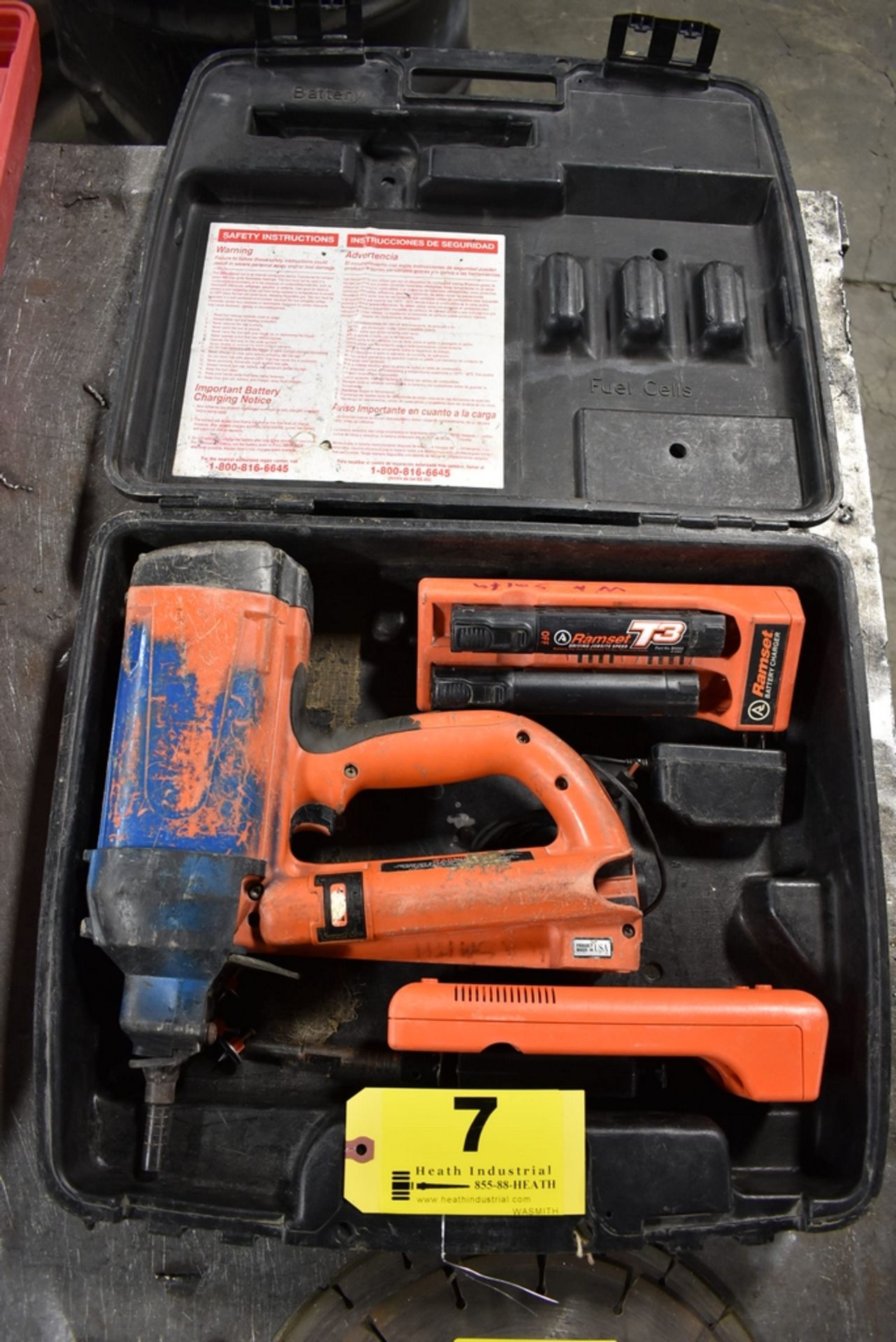 RAMSET CORDLESS NAIL GUN