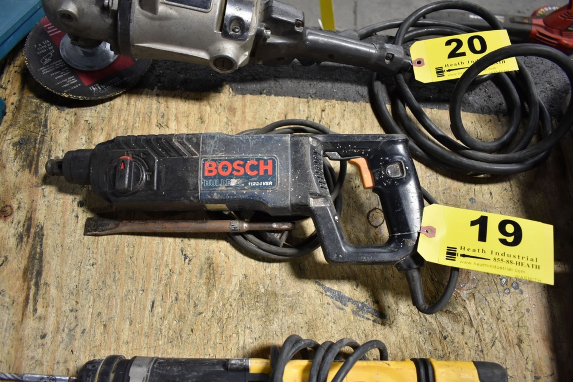 BOSCH MODEL 11224 VSR HAMMER DRILL