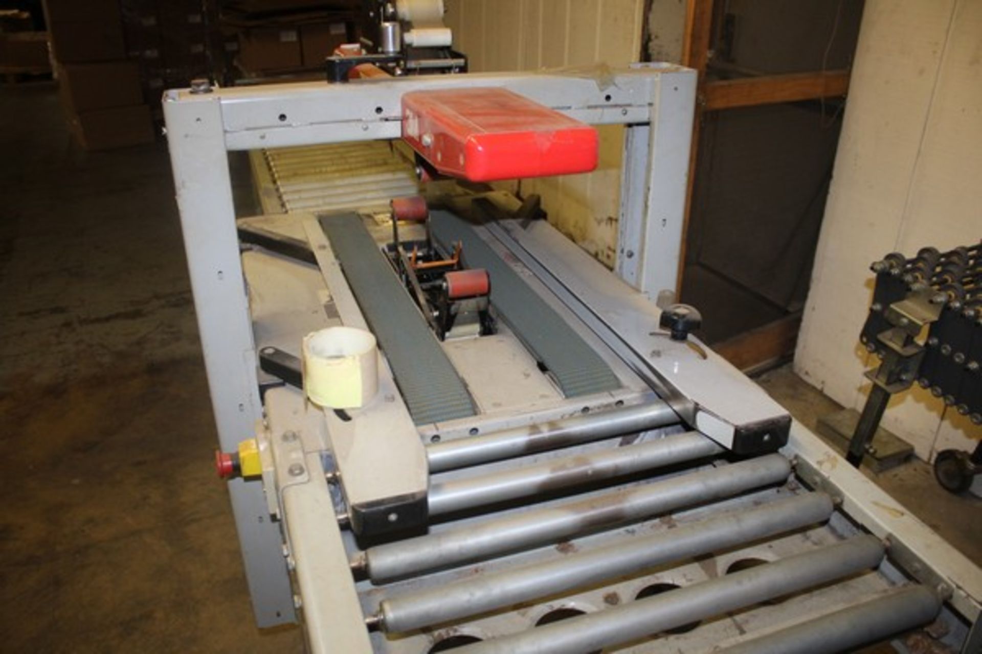 3M 3M-MATIC MODEL 100A ADJUSTABLE CASE SEALER, S/N 2066 WITH CONVEYOR - Image 4 of 4