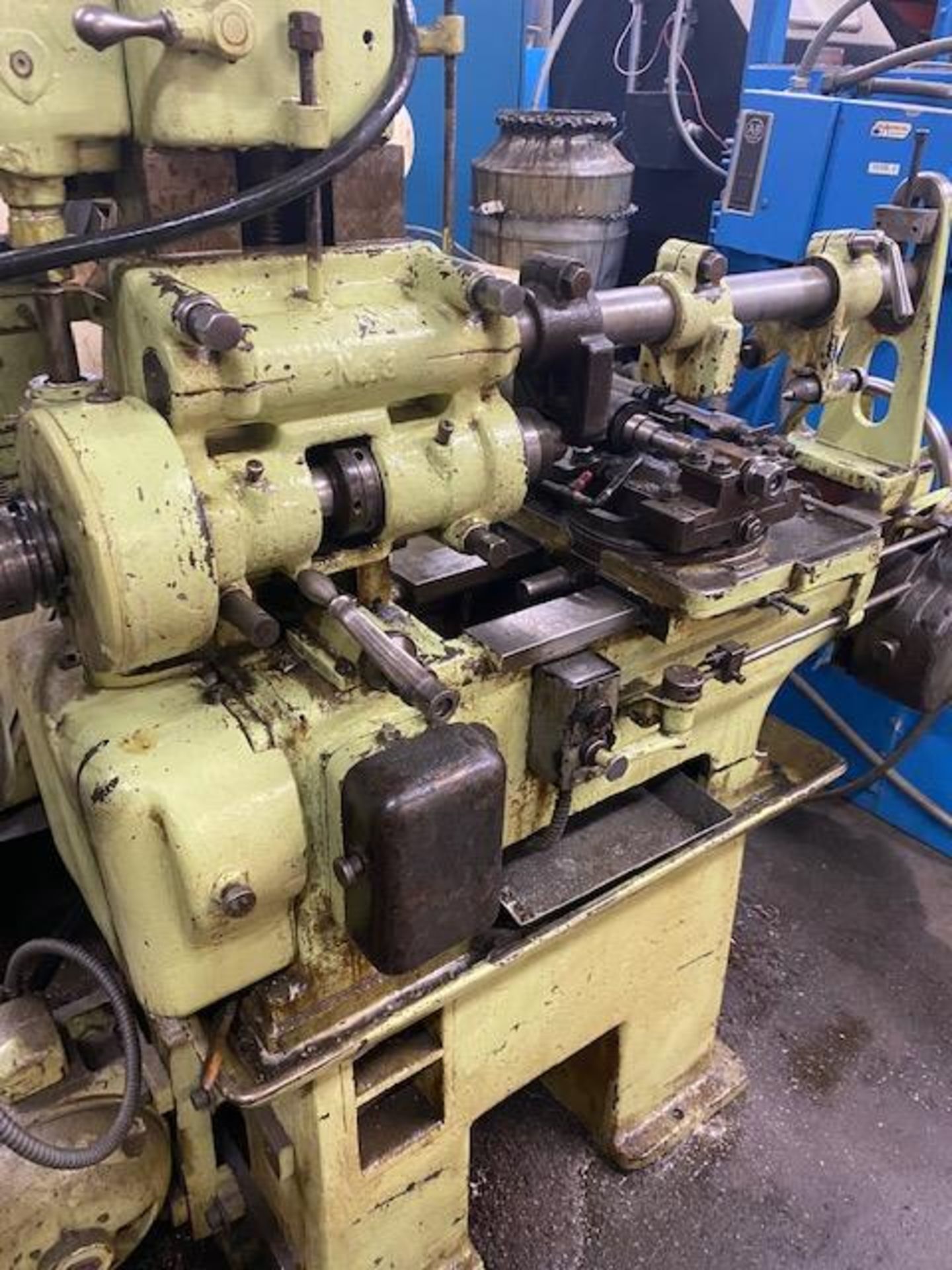 BARBER COLEMAN MODEL 3 GEAR HOBBER: S/N 977, WITH TAILSTOCK, CHANGE GEARS, COOLANT LOADING FEE: $ - Image 3 of 3