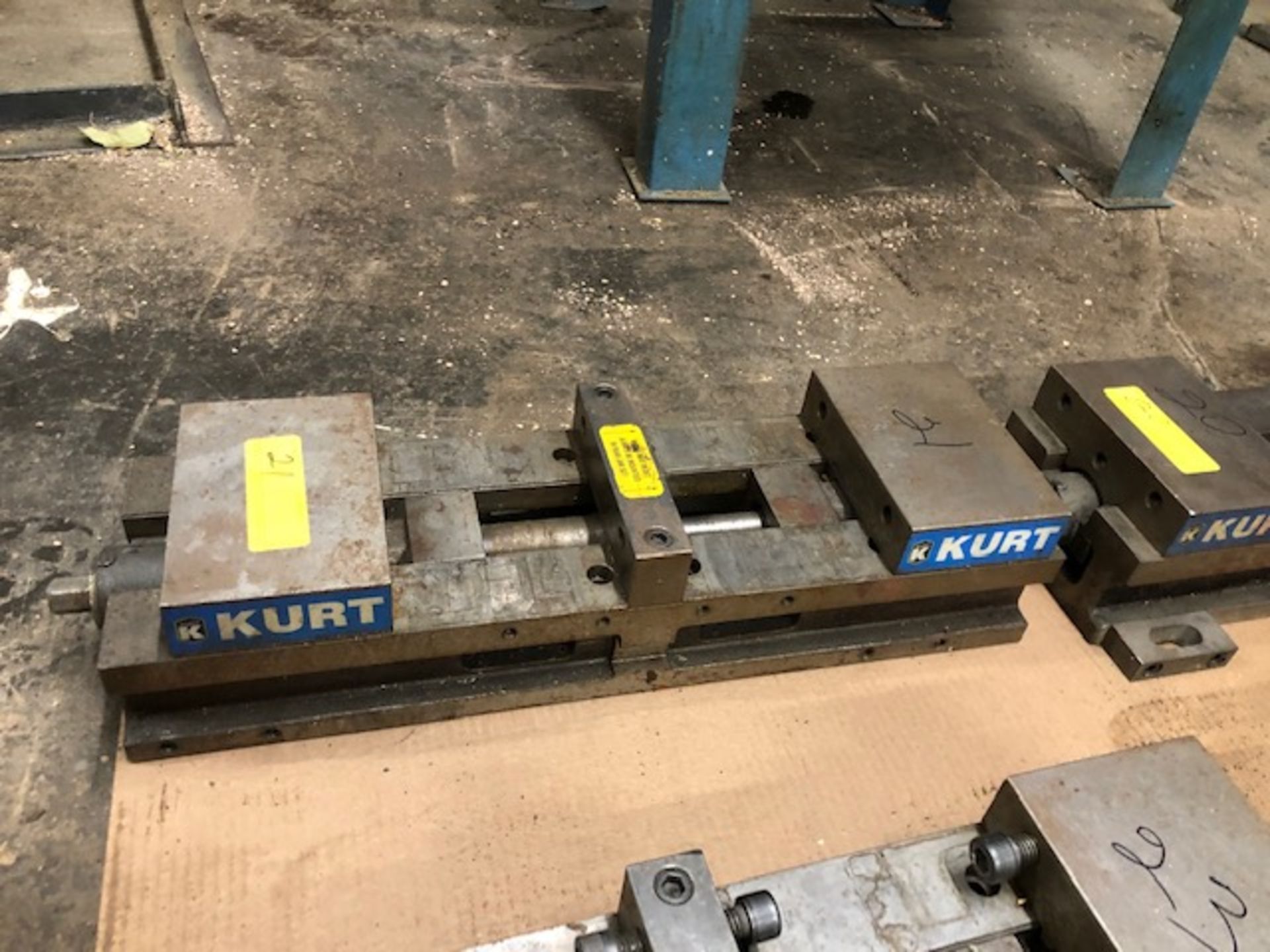 KURT ANGLOCK 6” MODEL DL640 VISE LOADING FEE: NO CHARGE