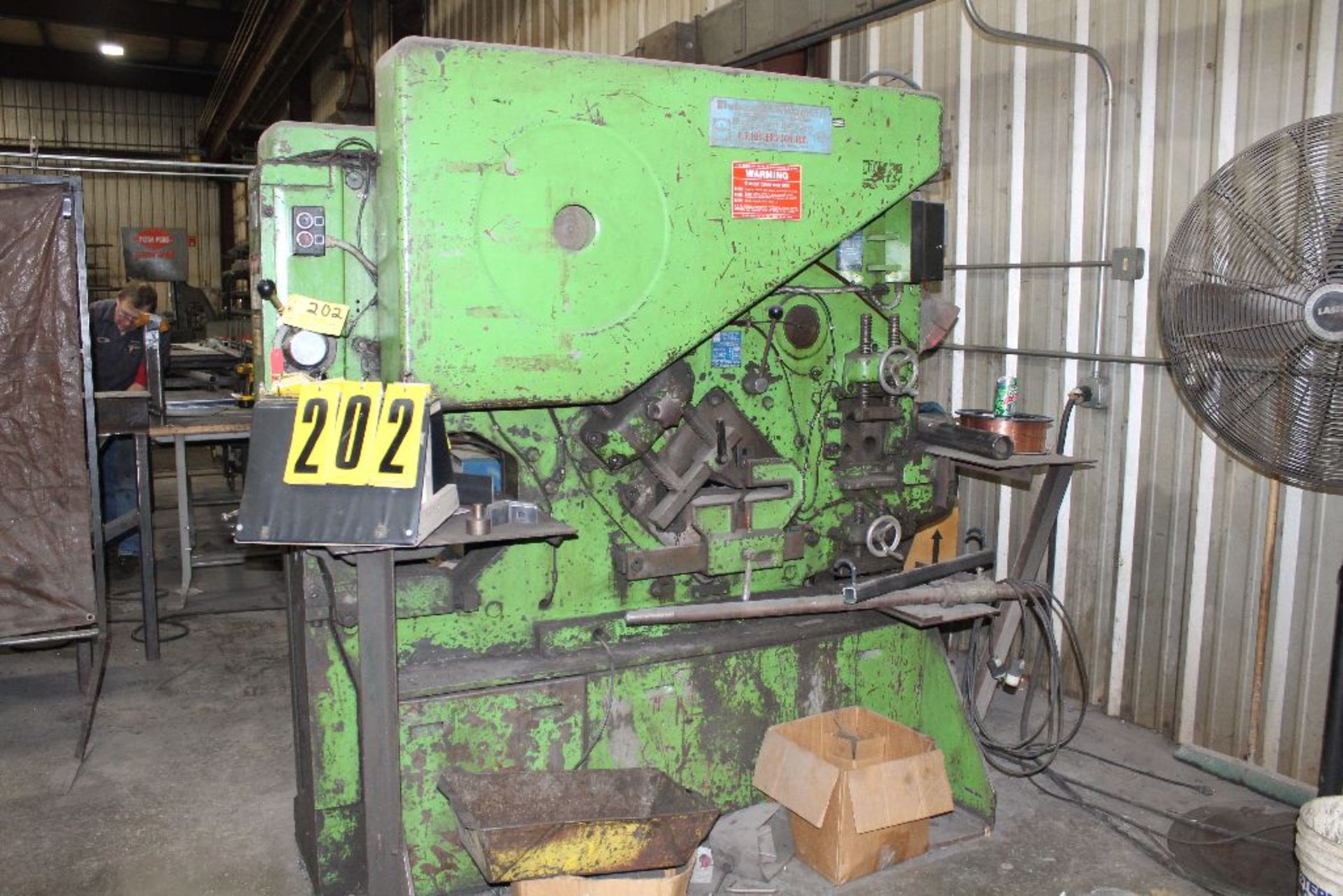 Mubea ironworker, model KBL 1 1/2, 88 T., sn 135727354 /21.