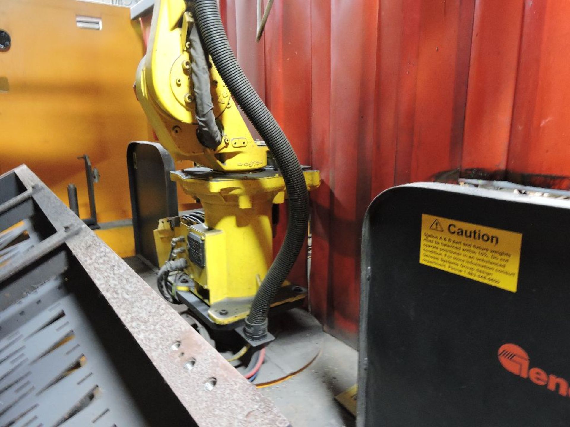 Wire welding Robot Genesis Versa RC3L, sn U1951012056, Fanuc Arc mate 100, Fanuc Sustem R-J2 - Image 25 of 32