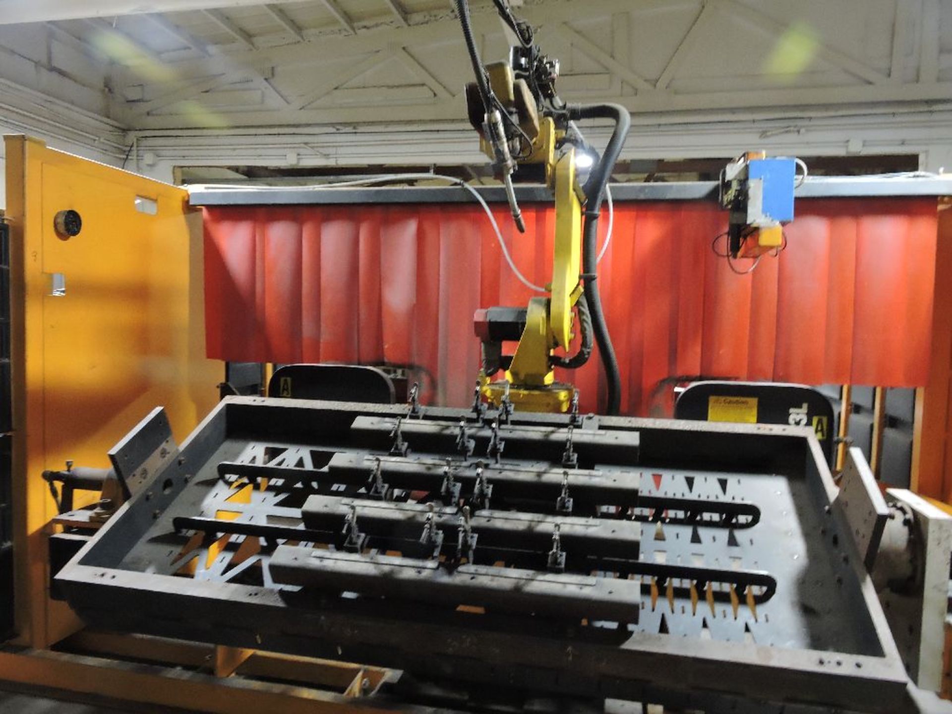 Wire welding Robot Genesis Versa RC3L, sn U1951012056, Fanuc Arc mate 100, Fanuc Sustem R-J2 - Image 24 of 32