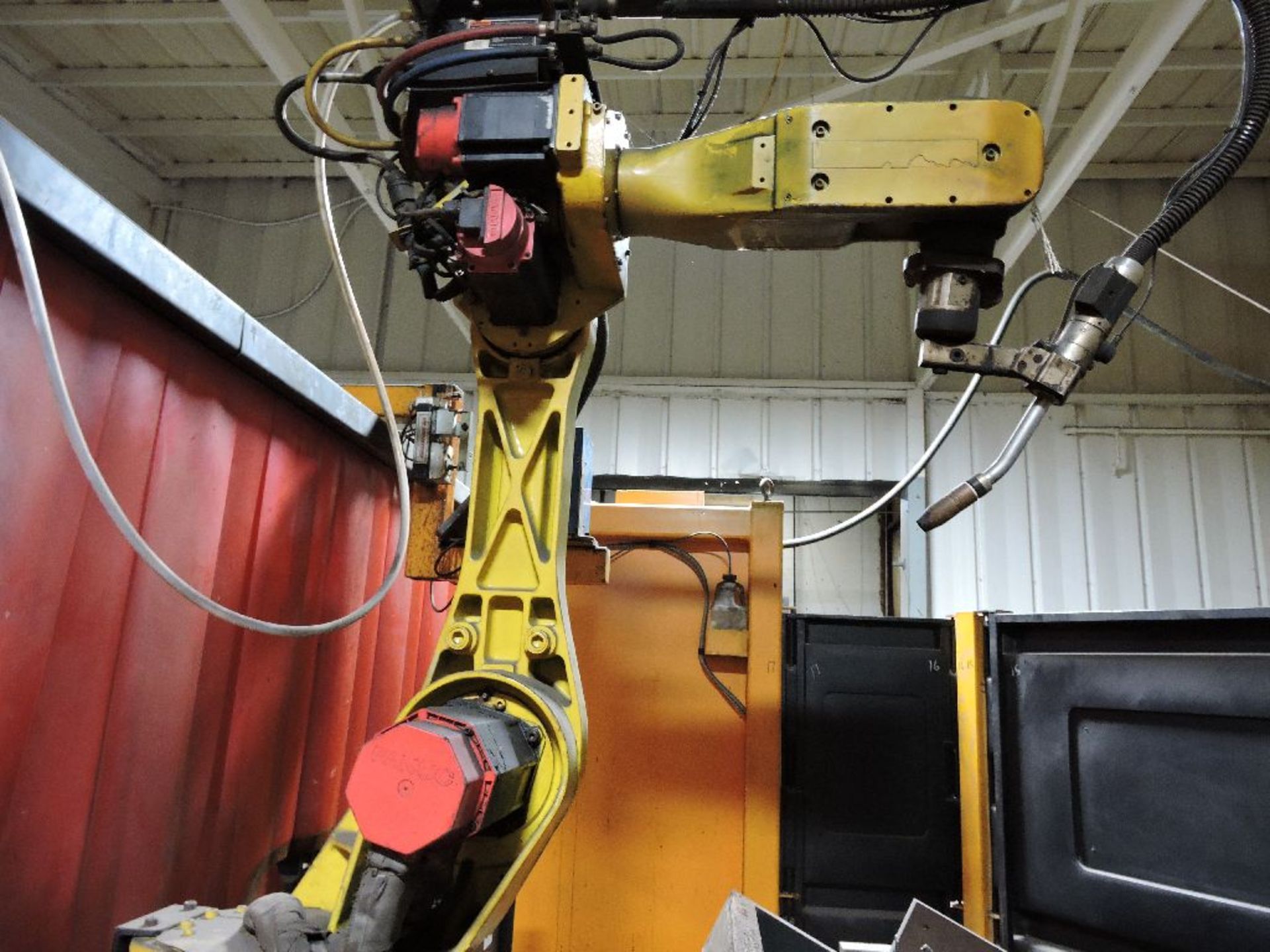 Wire welding Robot Genesis Versa RC3L, sn U1951012056, Fanuc Arc mate 100, Fanuc Sustem R-J2 - Image 3 of 32