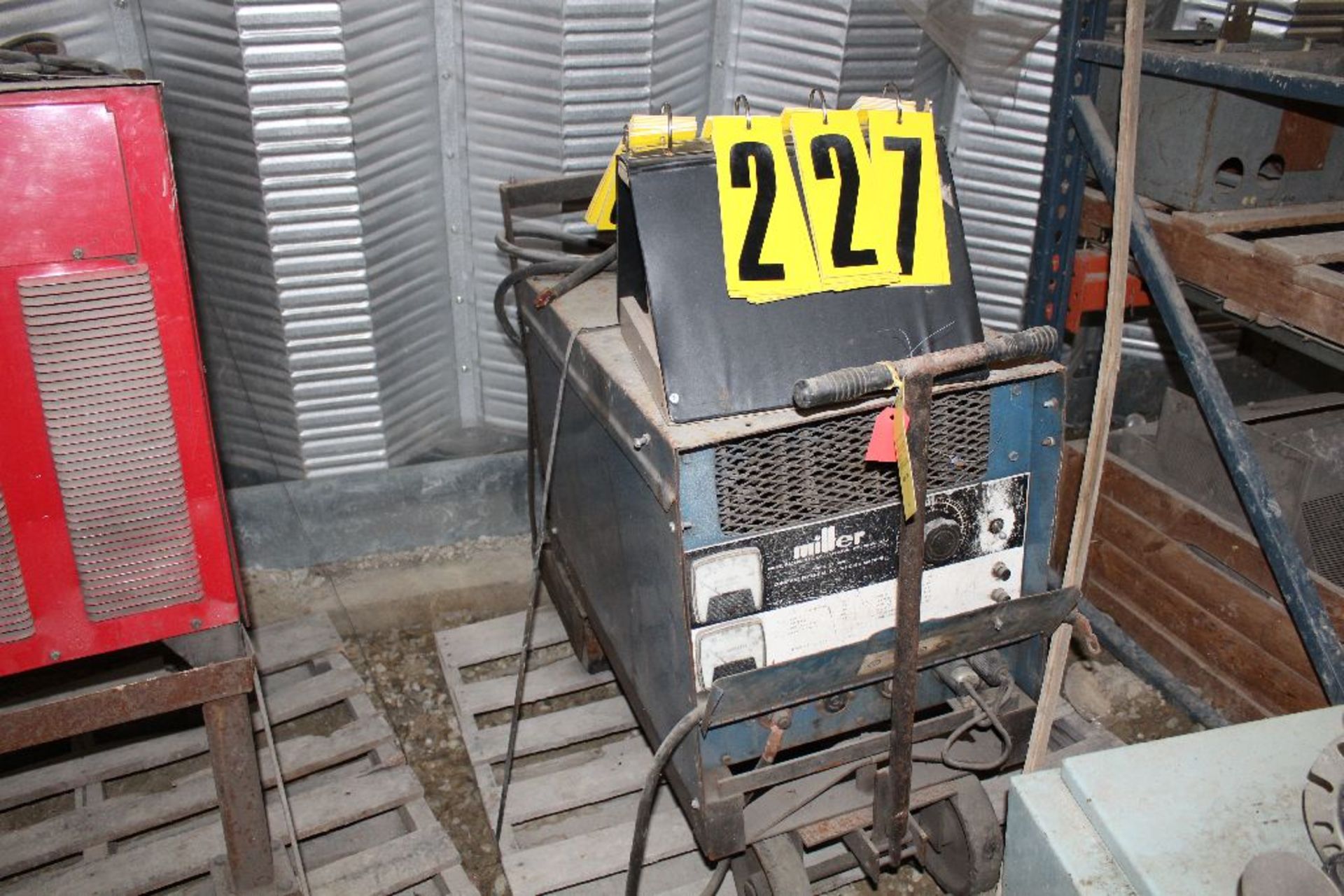 Miller welder model CP300E, sn 72-626317.