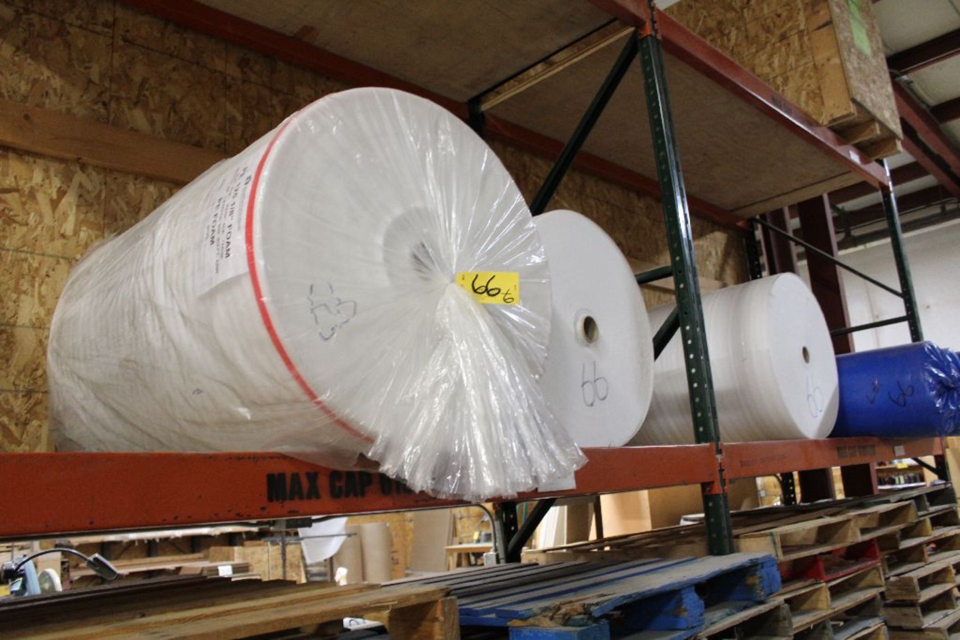 (3) Rod's Dacron insul-soft, 1/2" x 54" x 60" and (3) Rolls packing foam 1/8" x 48" x 550. - Image 3 of 3