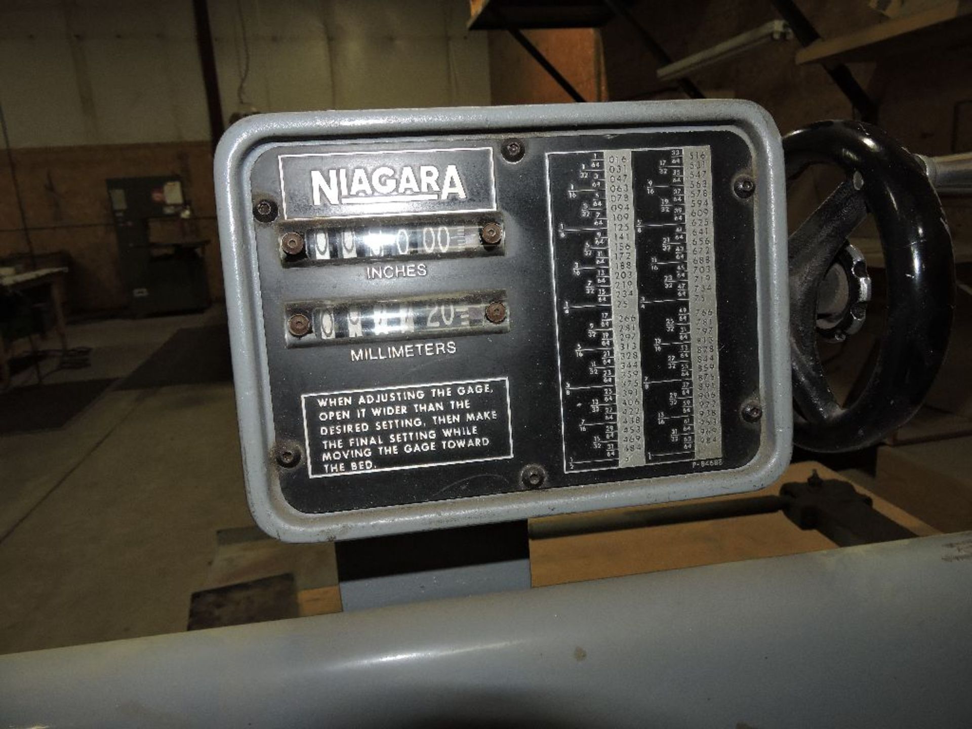 Niagara shear, model IR4, sn 61201, 4', 10 ga., w/backgauge. - Image 2 of 3