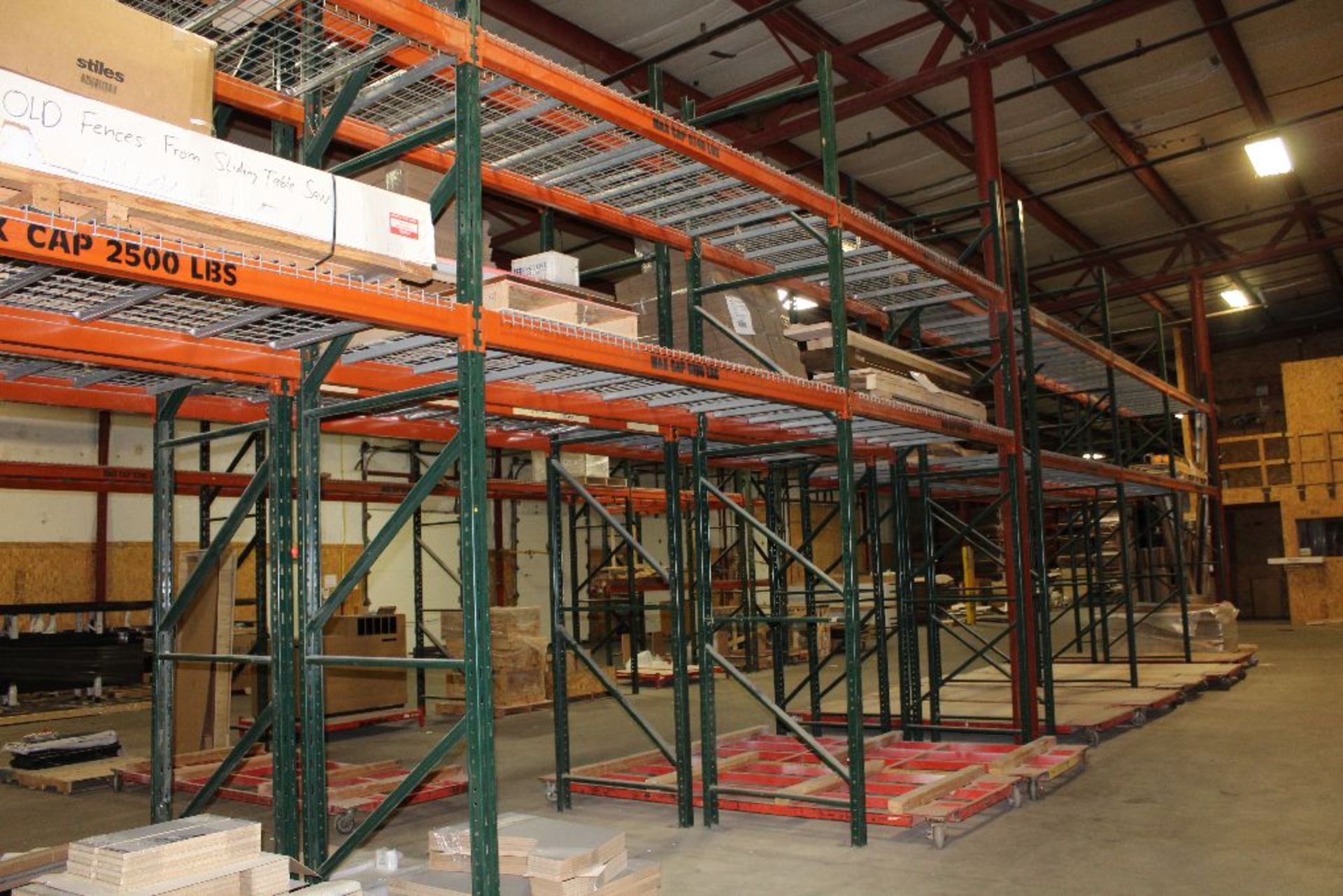 Pcs. Pallet racking.