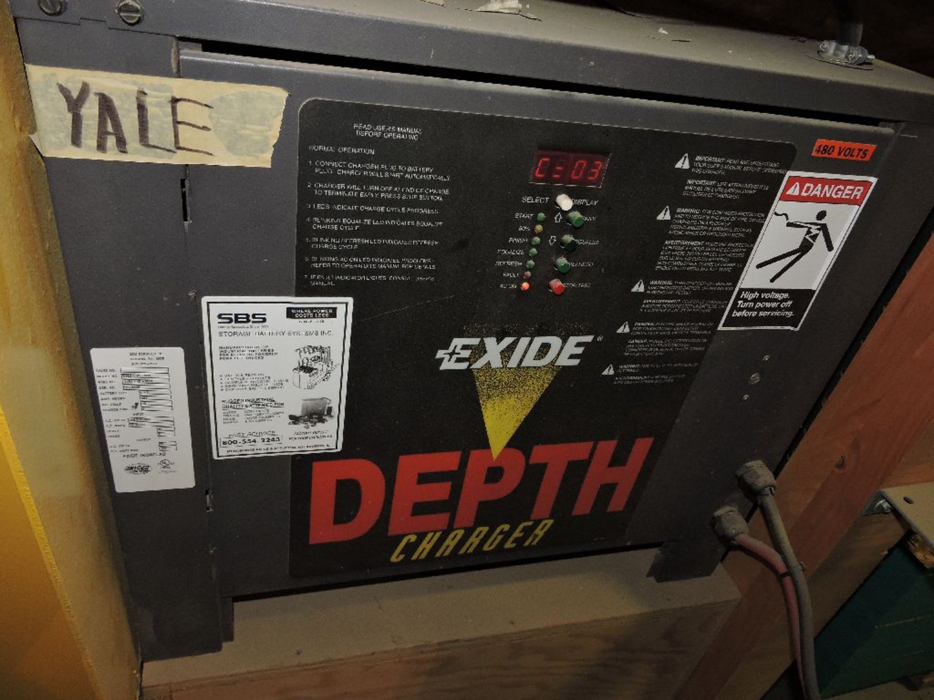 Yale electric forklift, sn D216A01405A, 3 stage, hrs. on meter NA. - Image 5 of 5