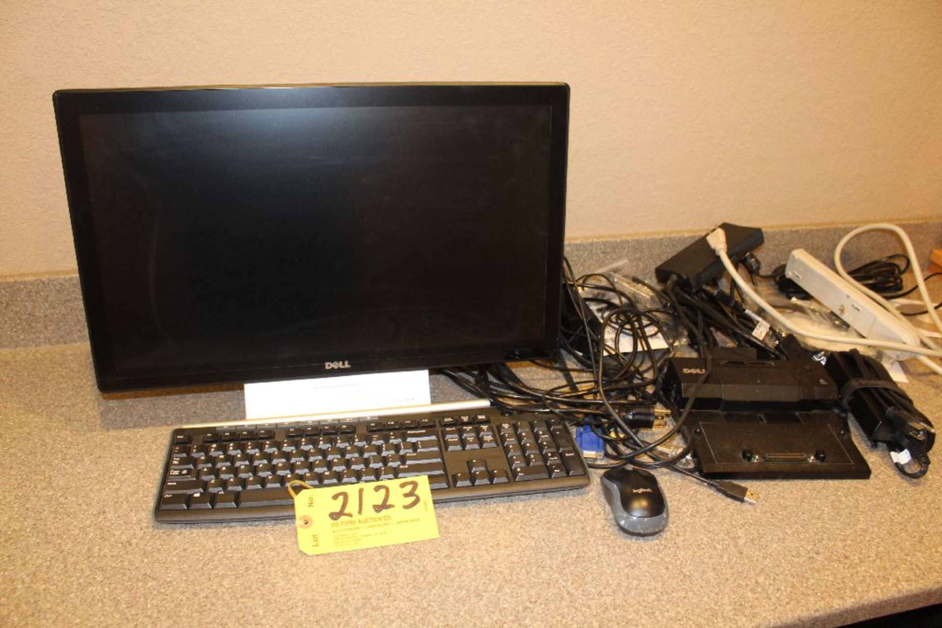 Dell monitor 21", keyboard.