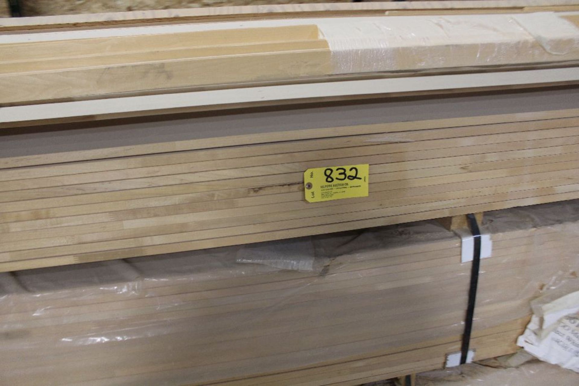 Lumber, mix lot maple, oak, 3/4" x 12" x 16'. - Image 2 of 4