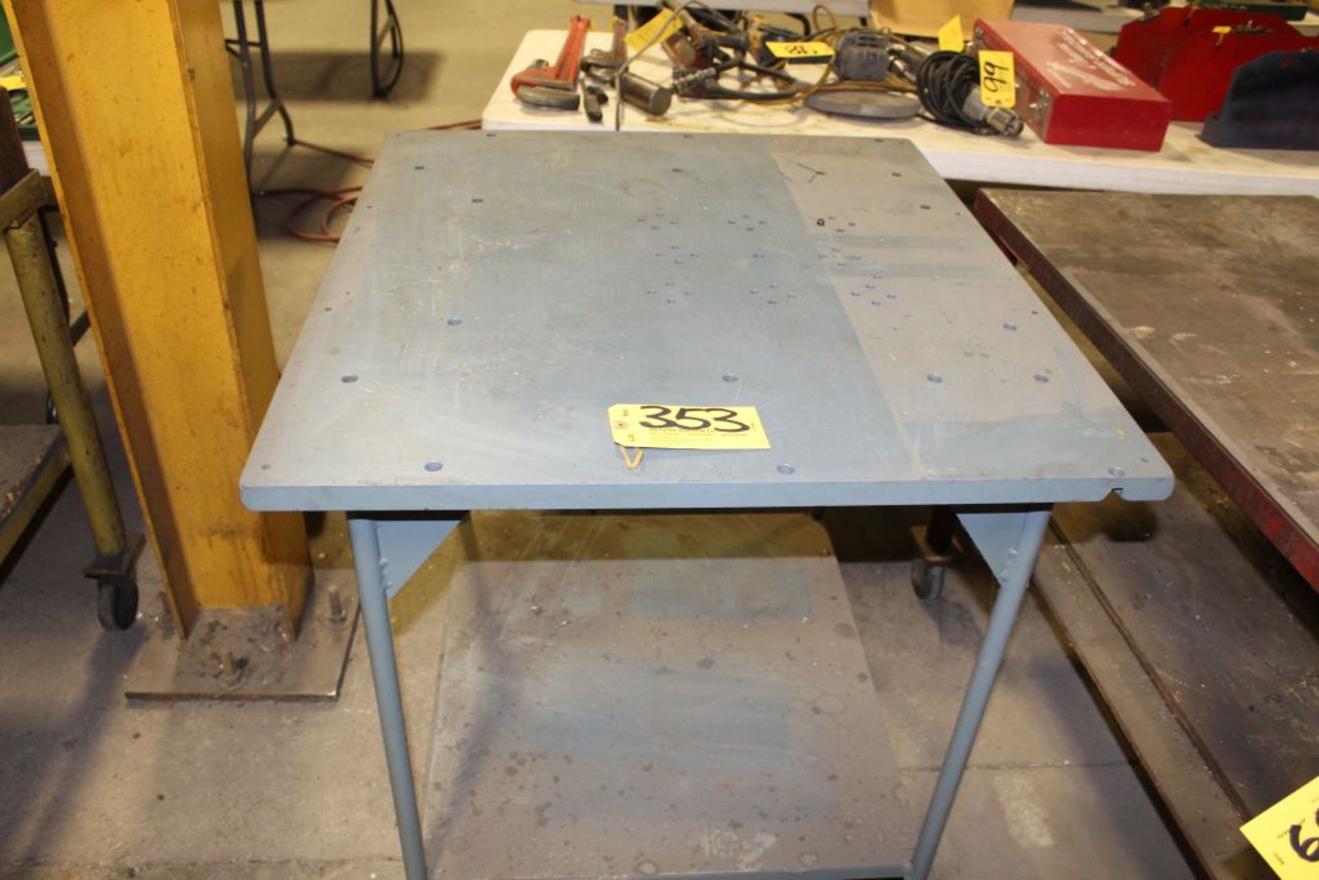 Steel bench, 35"x31"x34 1/2".