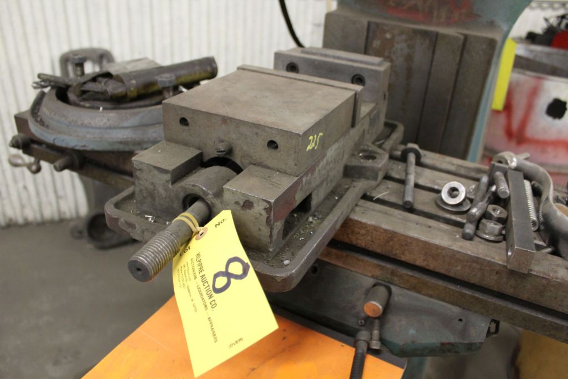 Machine vise 6".