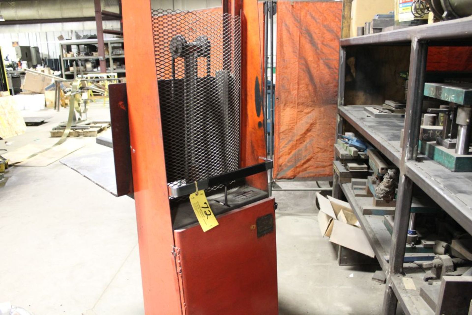 Economy electric dye lift, model CW-60, sn 40925.