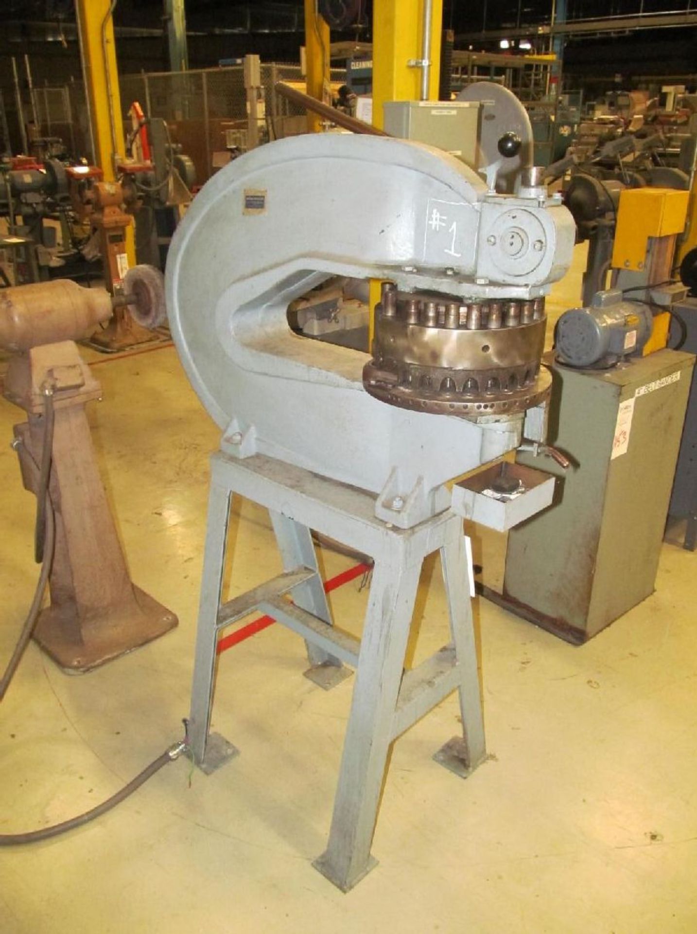 Rotex Model 18B / 18B53 18 Station Manual Turret Punch