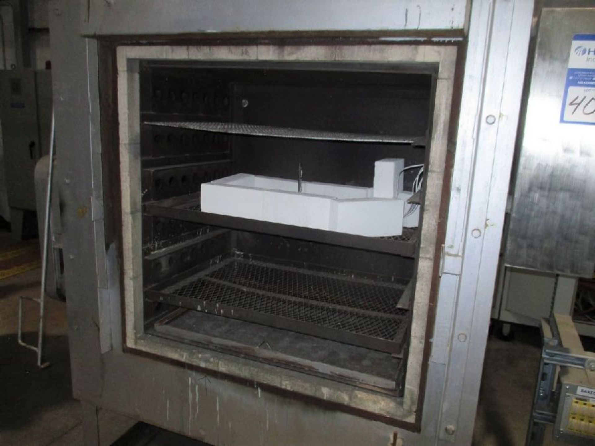 Electric Box Type Furnace - Image 7 of 10