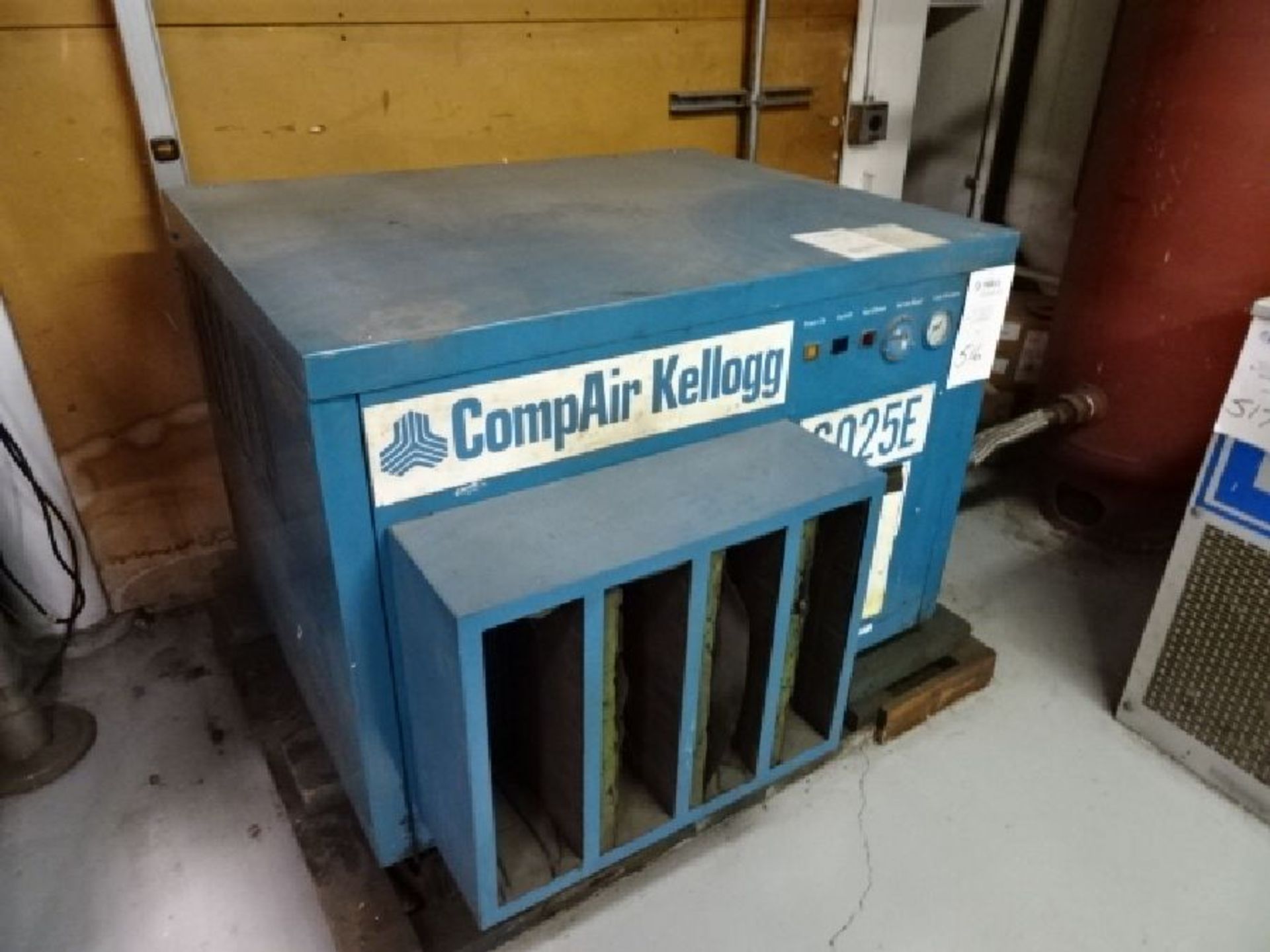 Comp-Air Kellog Model 6025BEL 35 HP Rotary Screw Air Compressor - Image 8 of 12